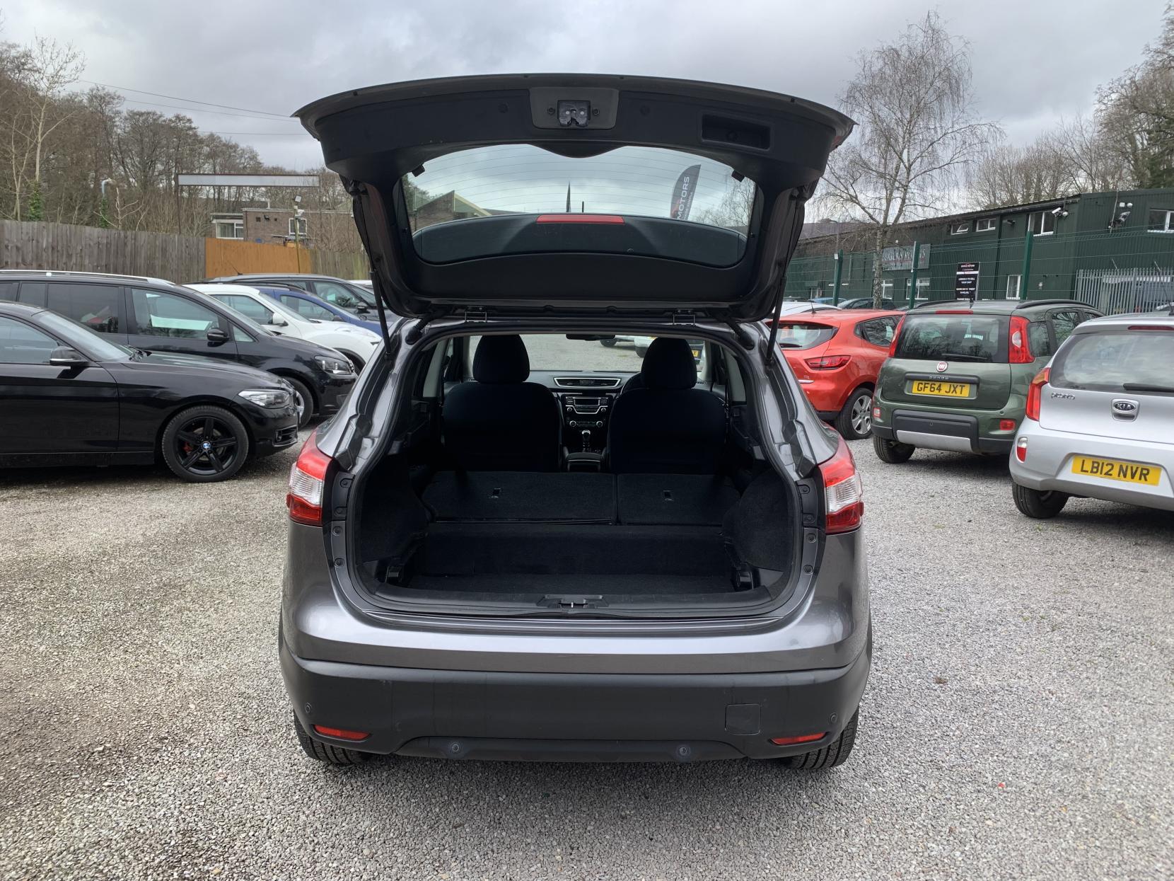 Nissan Qashqai 1.5 dCi Acenta SUV 5dr Diesel Manual 2WD Euro 5 (s/s) (110 ps)