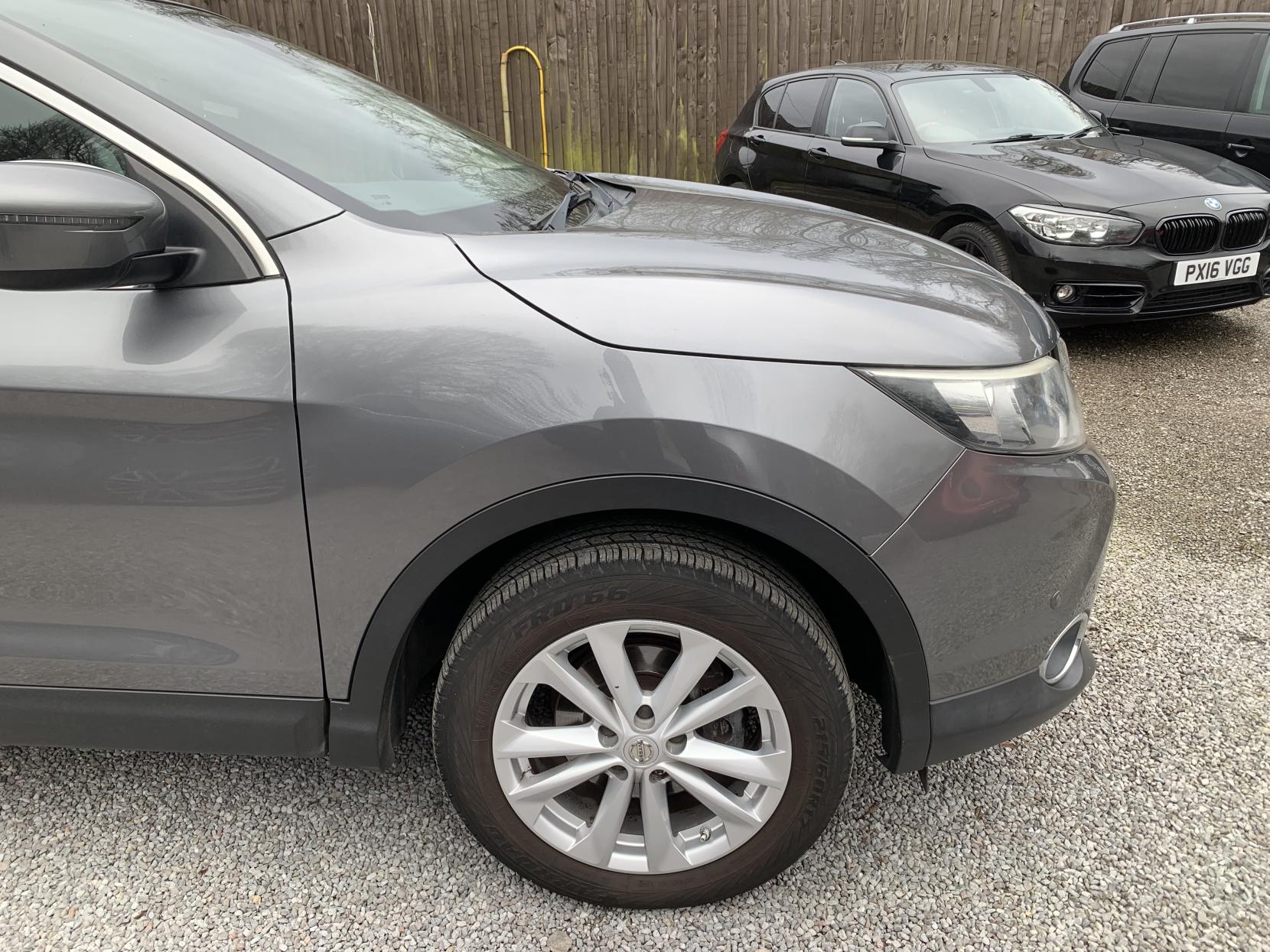 Nissan Qashqai 1.5 dCi Acenta SUV 5dr Diesel Manual 2WD Euro 5 (s/s) (110 ps)