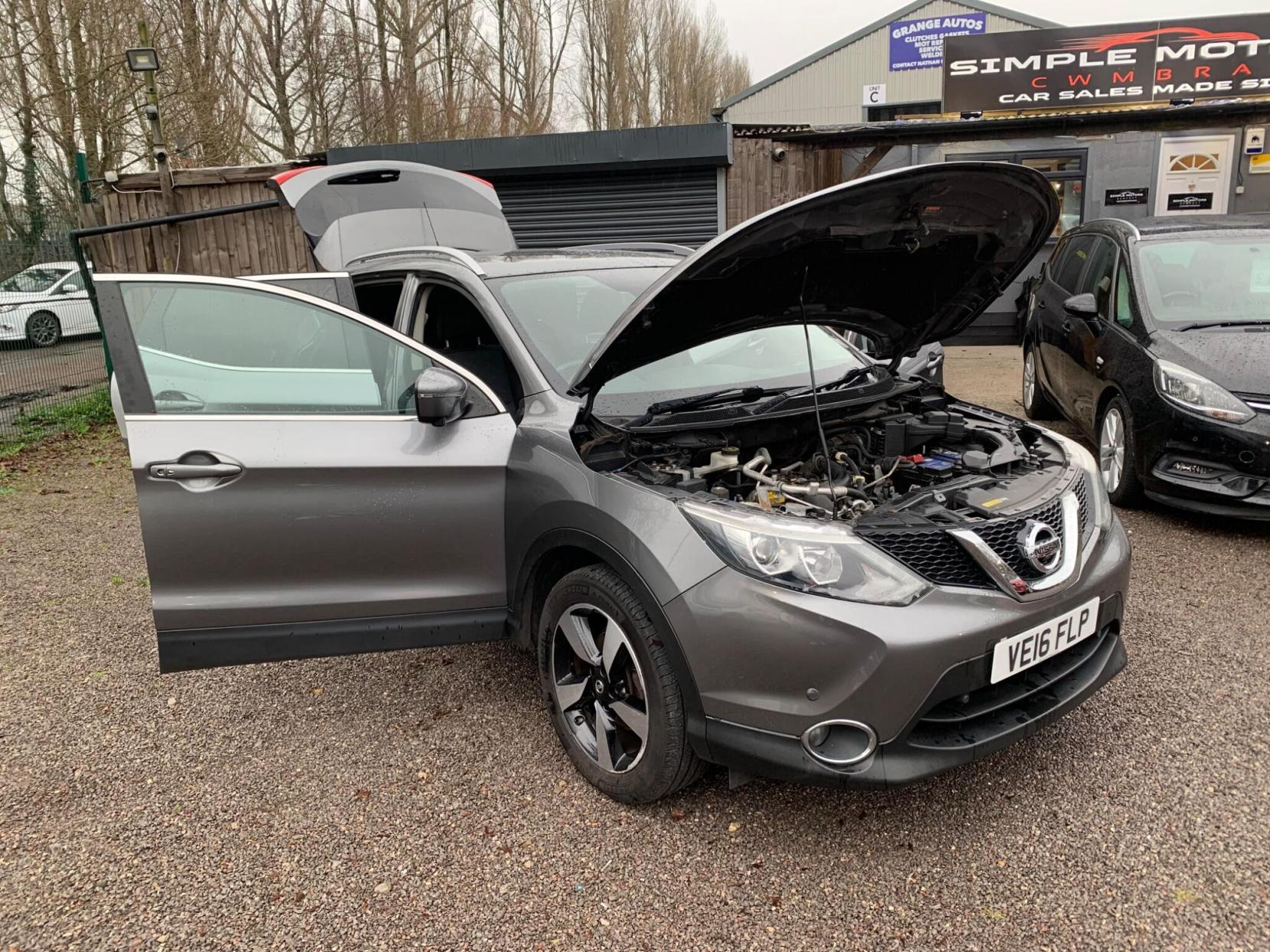 Nissan Qashqai 1.2 DIG-T N-Connecta 2WD Euro 6 (s/s) 5dr