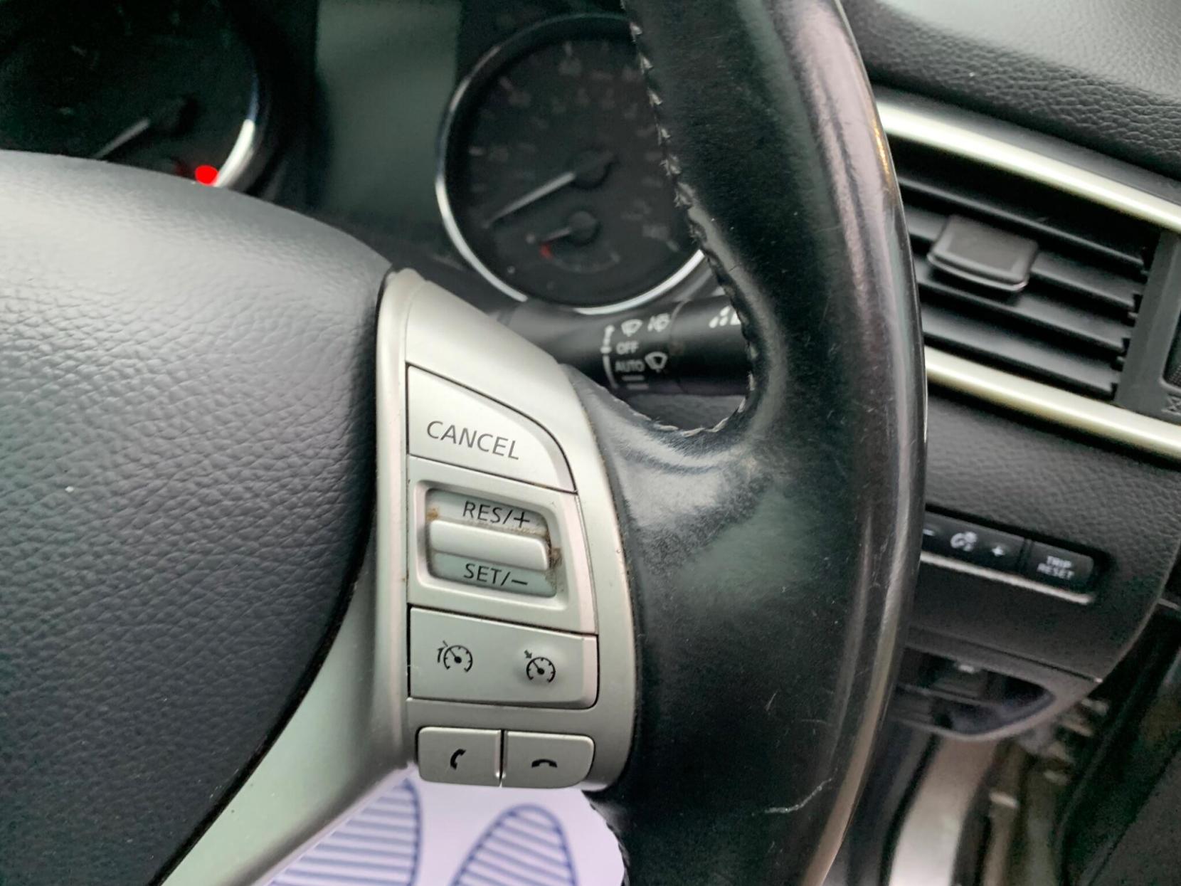 Nissan Qashqai 1.2 DIG-T N-Connecta 2WD Euro 6 (s/s) 5dr