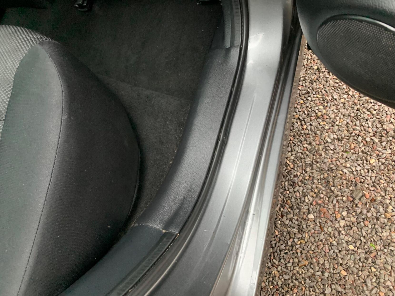 Nissan Qashqai 1.2 DIG-T N-Connecta 2WD Euro 6 (s/s) 5dr