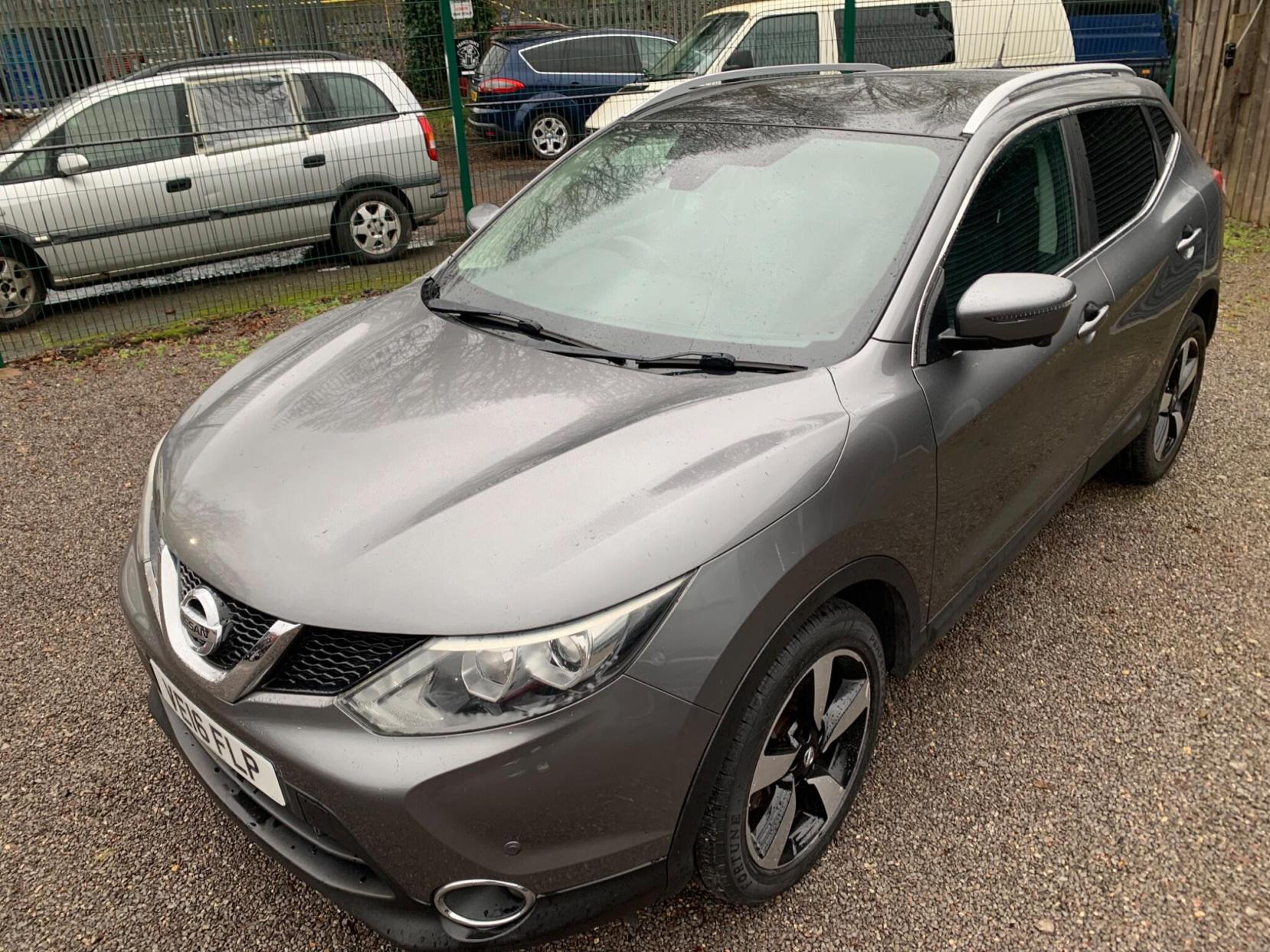 Nissan Qashqai 1.2 DIG-T N-Connecta 2WD Euro 6 (s/s) 5dr