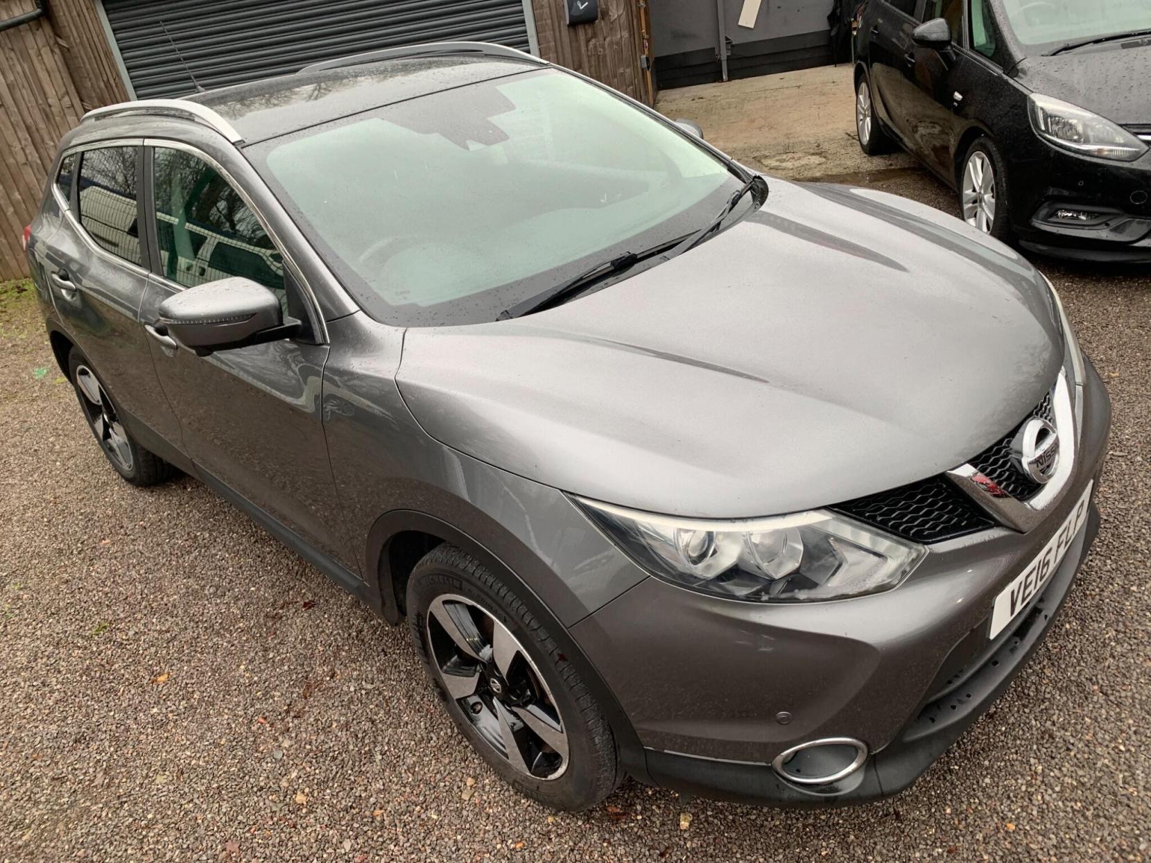 Nissan Qashqai 1.2 DIG-T N-Connecta 2WD Euro 6 (s/s) 5dr