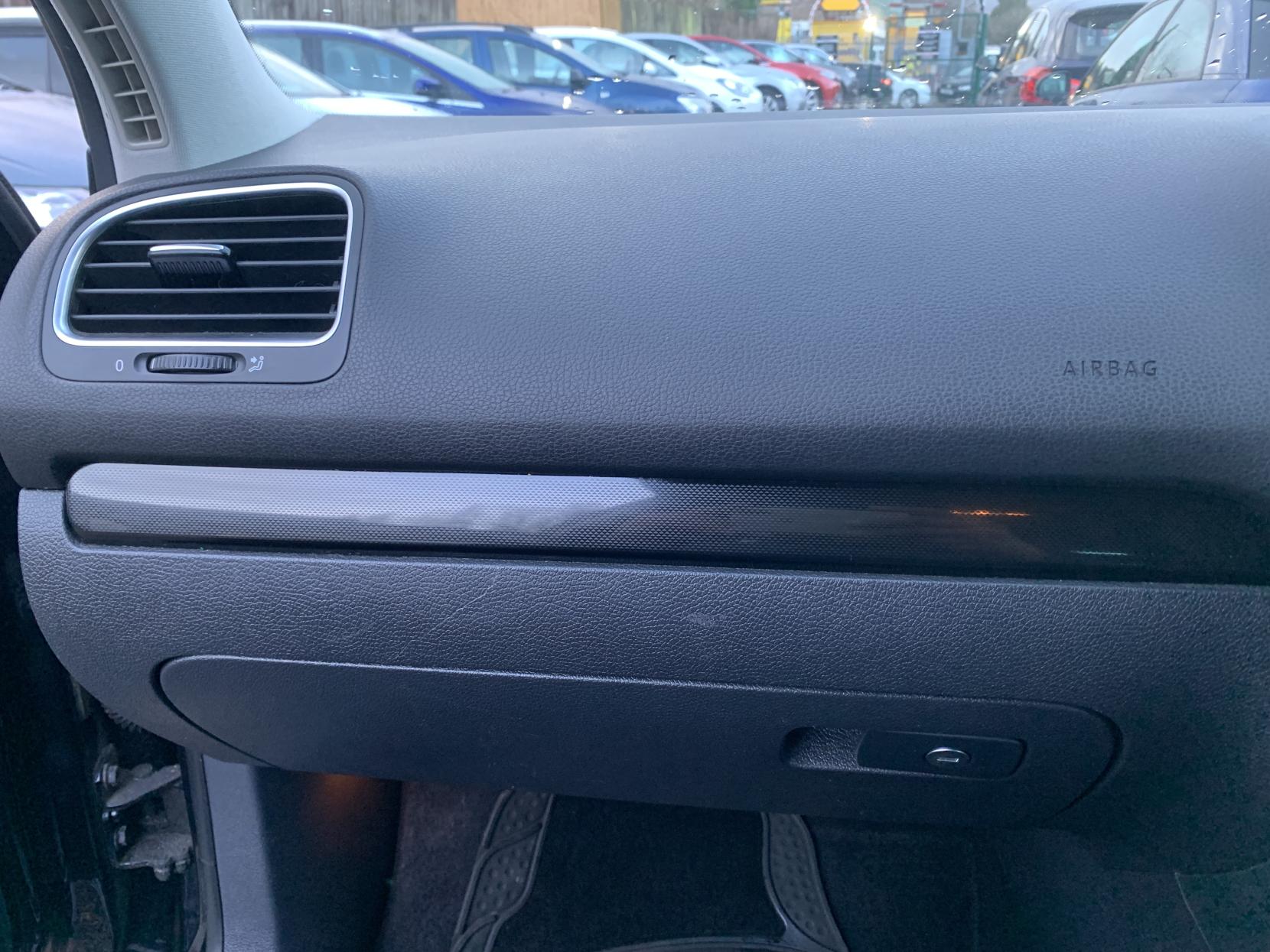 Volkswagen Golf 2.0 TDI Match Hatchback 3dr Diesel Manual Euro 5 (140 ps)