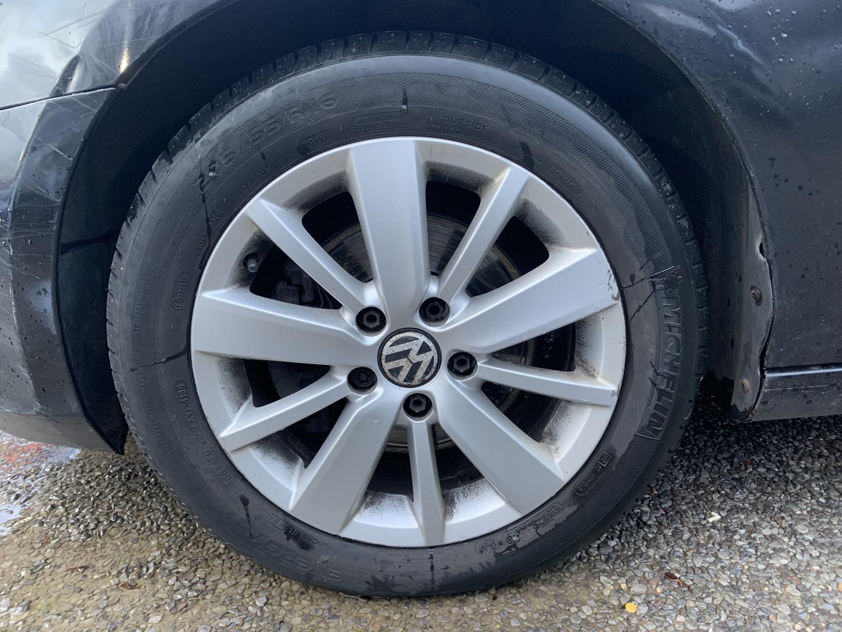 Volkswagen Golf 2.0 TDI Match Hatchback 3dr Diesel Manual Euro 5 (140 ps)