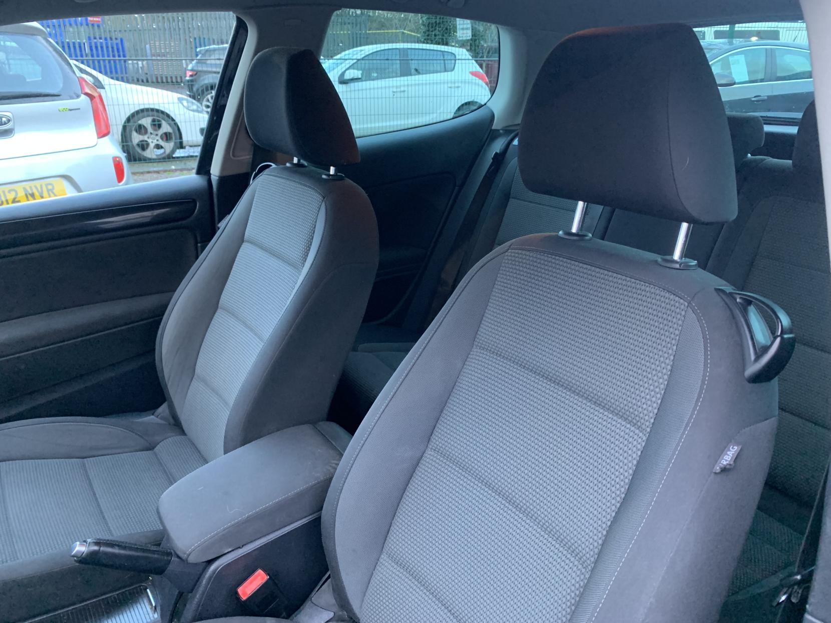 Volkswagen Golf 2.0 TDI Match Hatchback 3dr Diesel Manual Euro 5 (140 ps)