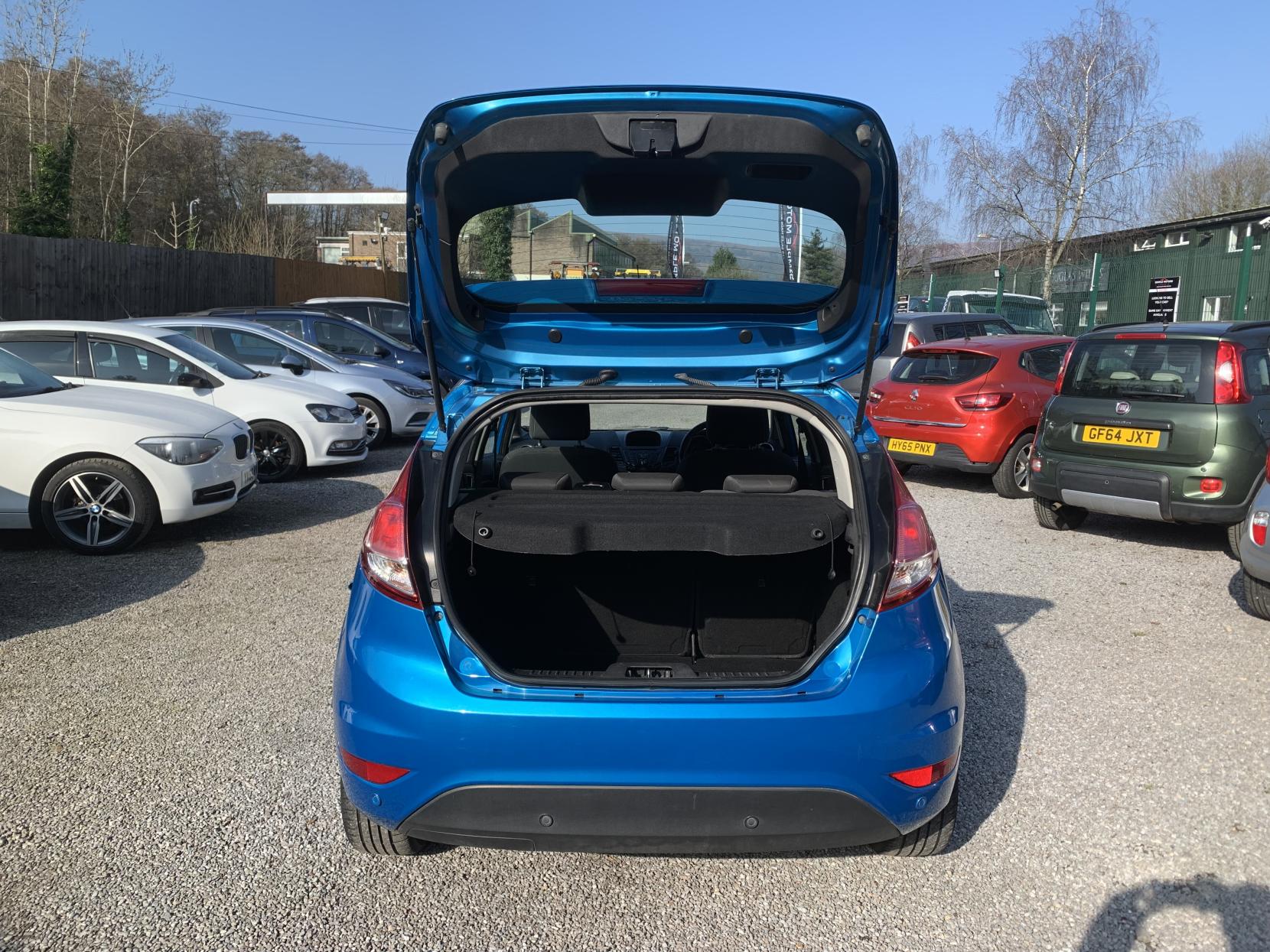 Ford Fiesta 1.0T EcoBoost Zetec Hatchback 5dr Petrol Manual Euro 6 (s/s) (100 ps)