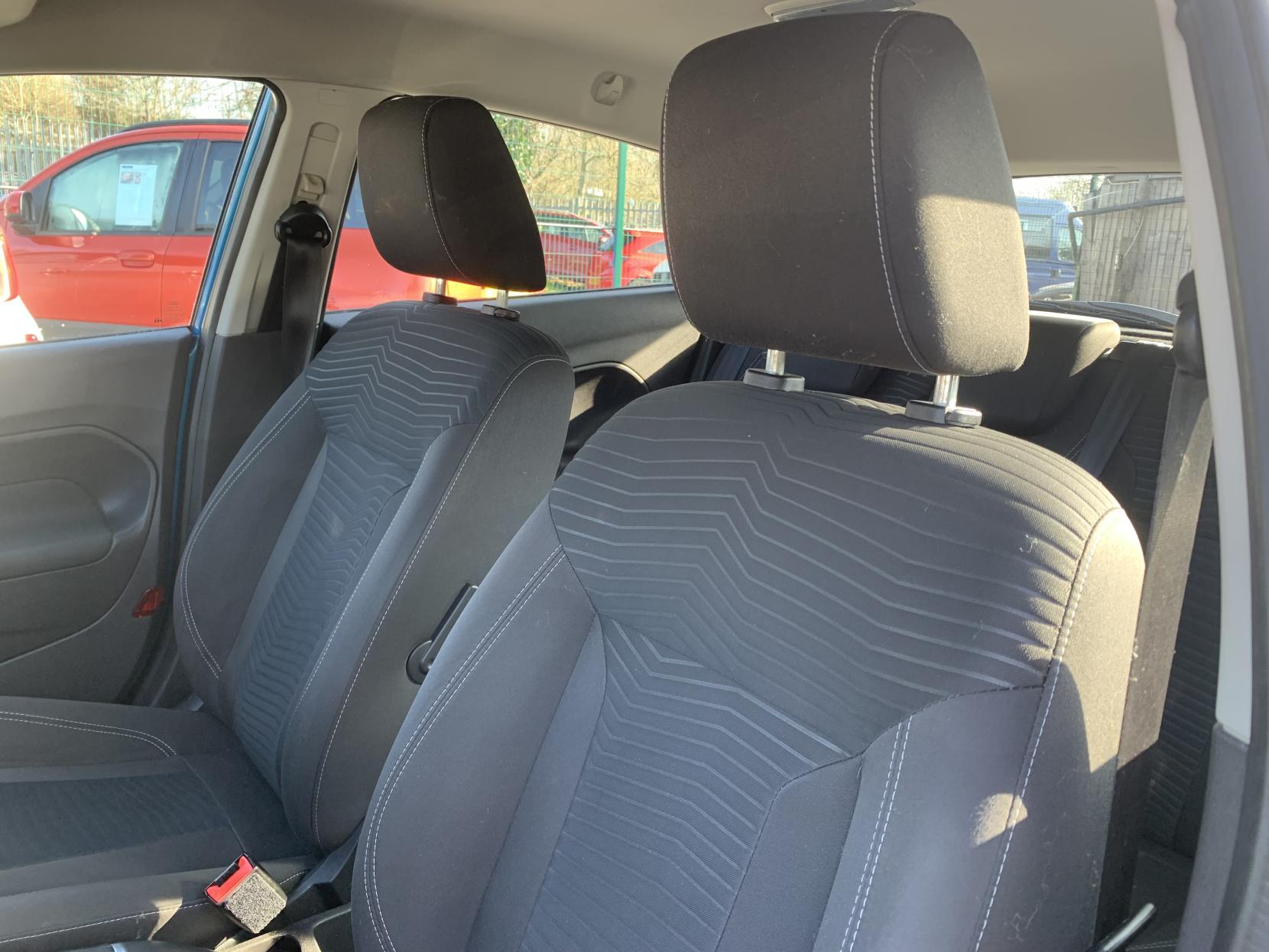 Ford Fiesta 1.0T EcoBoost Zetec Hatchback 5dr Petrol Manual Euro 6 (s/s) (100 ps)