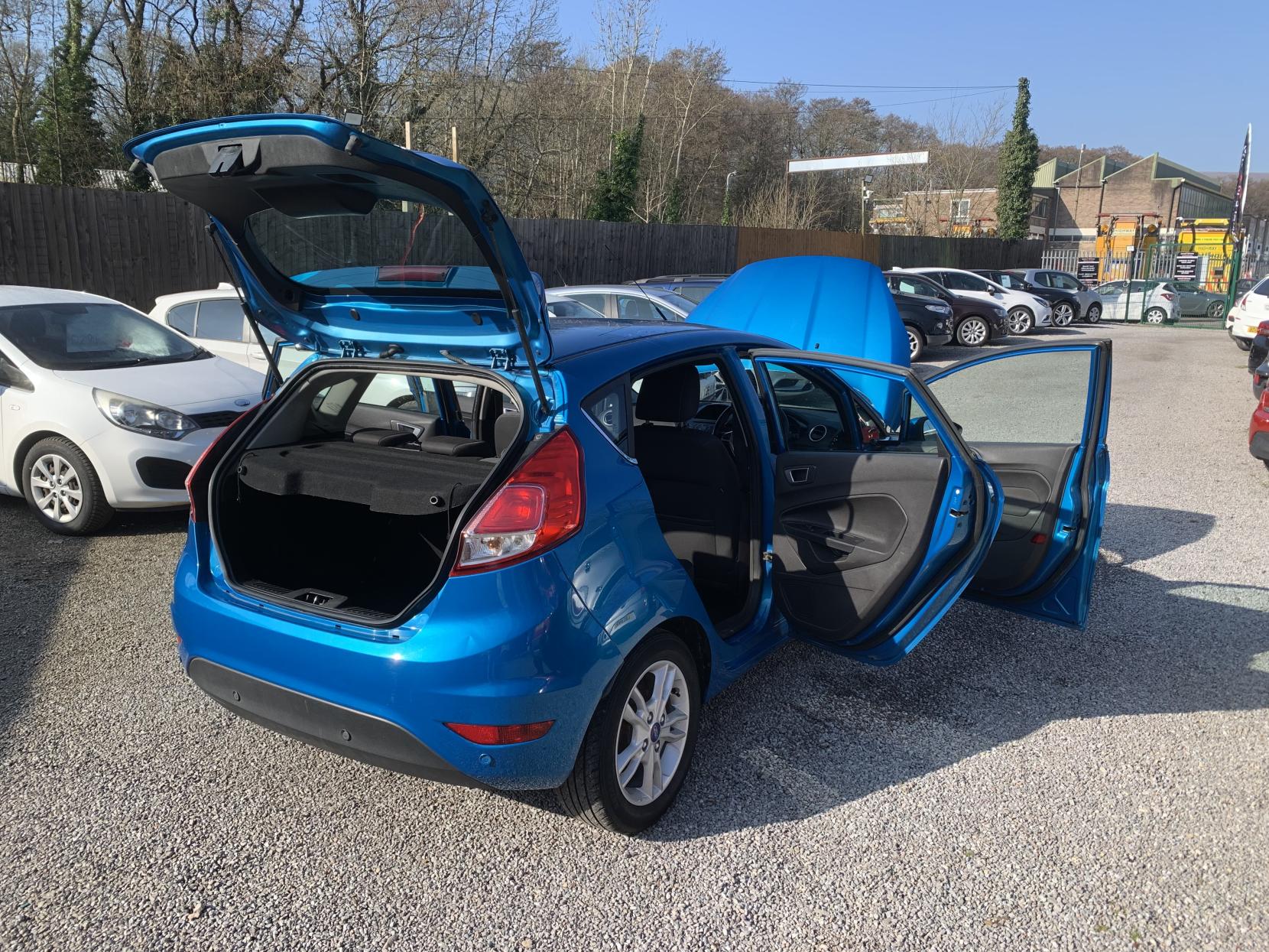 Ford Fiesta 1.0T EcoBoost Zetec Hatchback 5dr Petrol Manual Euro 6 (s/s) (100 ps)