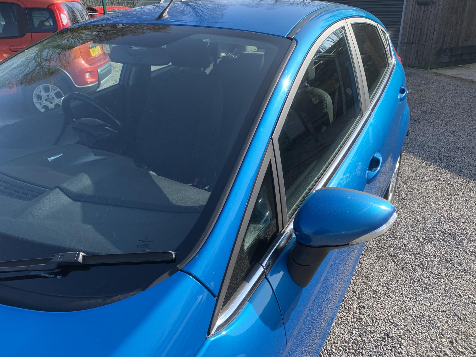 Ford Fiesta 1.0T EcoBoost Zetec Hatchback 5dr Petrol Manual Euro 6 (s/s) (100 ps)