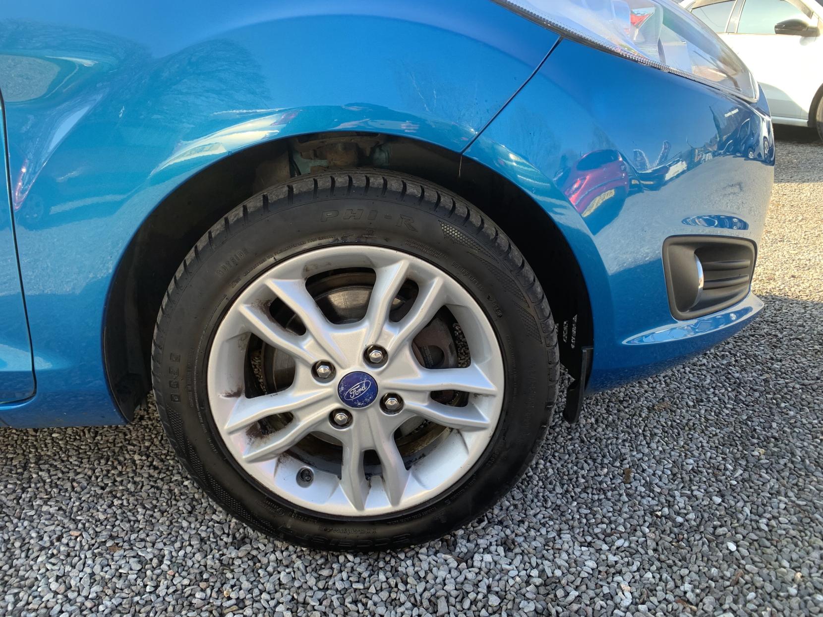 Ford Fiesta 1.0T EcoBoost Zetec Hatchback 5dr Petrol Manual Euro 6 (s/s) (100 ps)