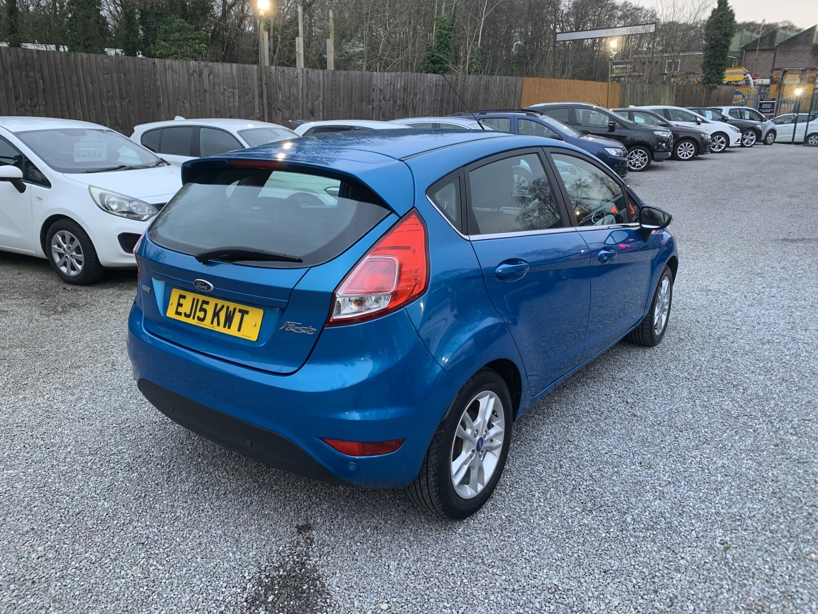 Ford Fiesta 1.0T EcoBoost Zetec Hatchback 5dr Petrol Manual Euro 6 (s/s) (100 ps)