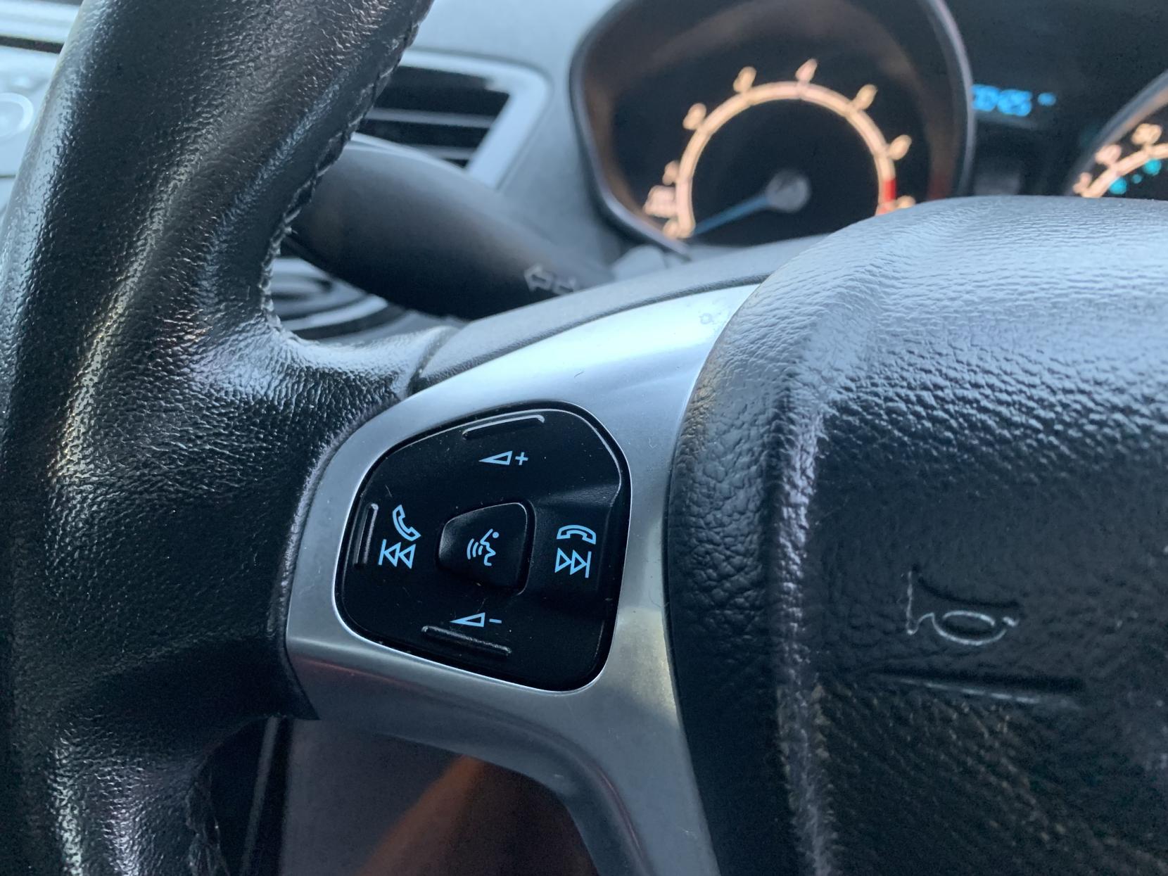 Ford Fiesta 1.0T EcoBoost Zetec Hatchback 5dr Petrol Manual Euro 6 (s/s) (100 ps)