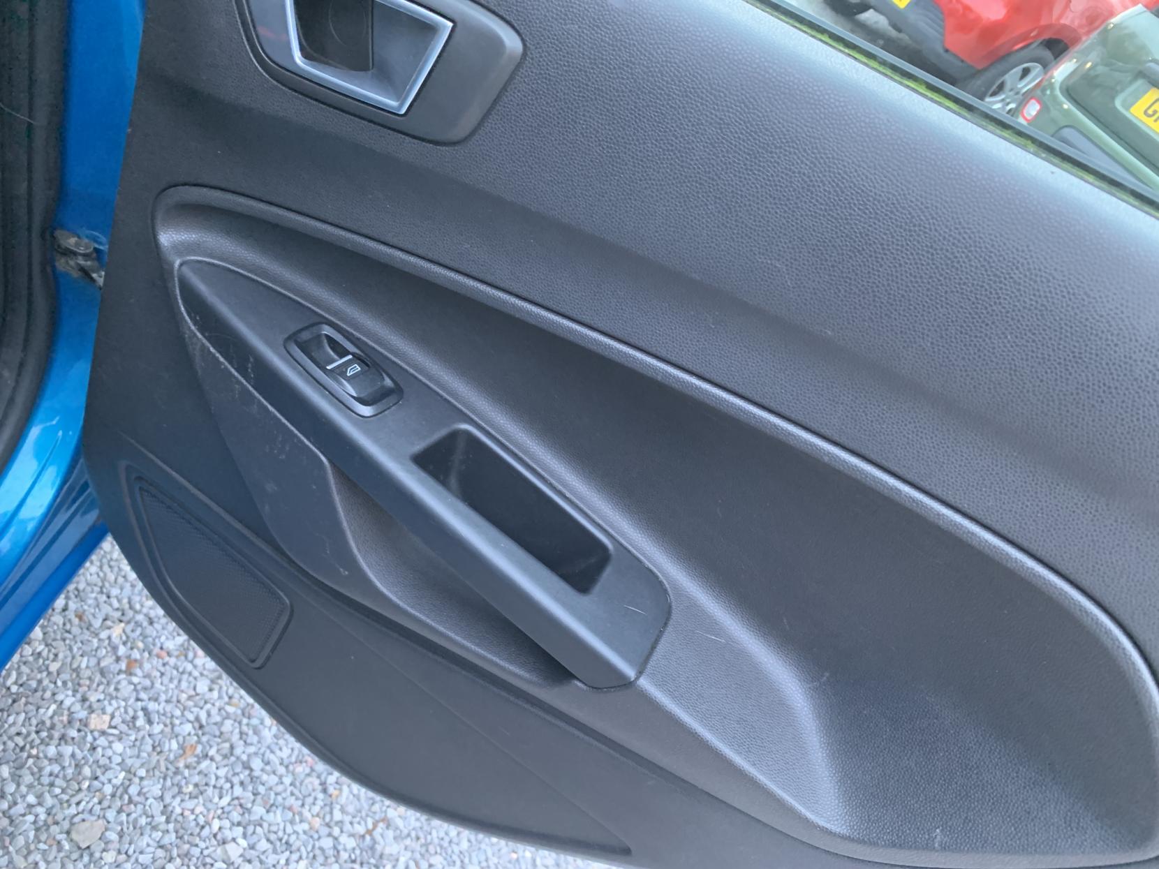 Ford Fiesta 1.0T EcoBoost Zetec Hatchback 5dr Petrol Manual Euro 6 (s/s) (100 ps)