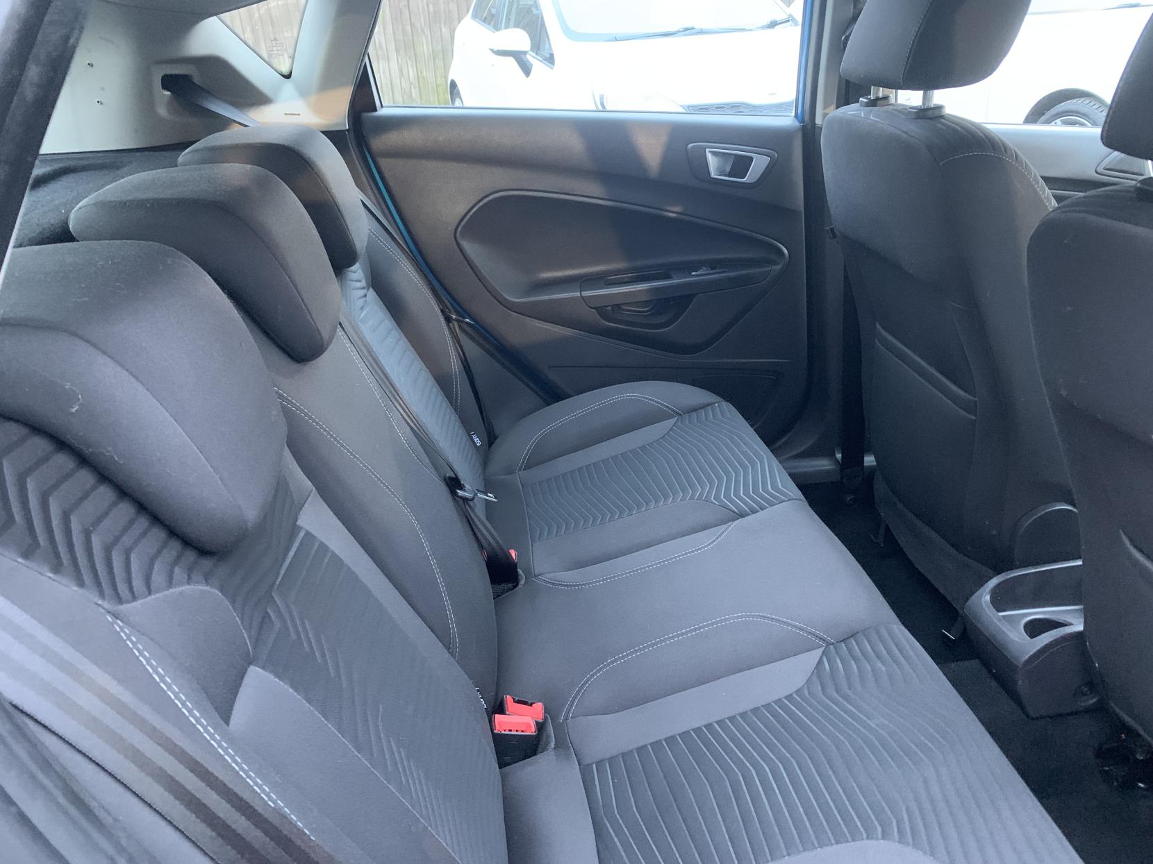 Ford Fiesta 1.0T EcoBoost Zetec Hatchback 5dr Petrol Manual Euro 6 (s/s) (100 ps)