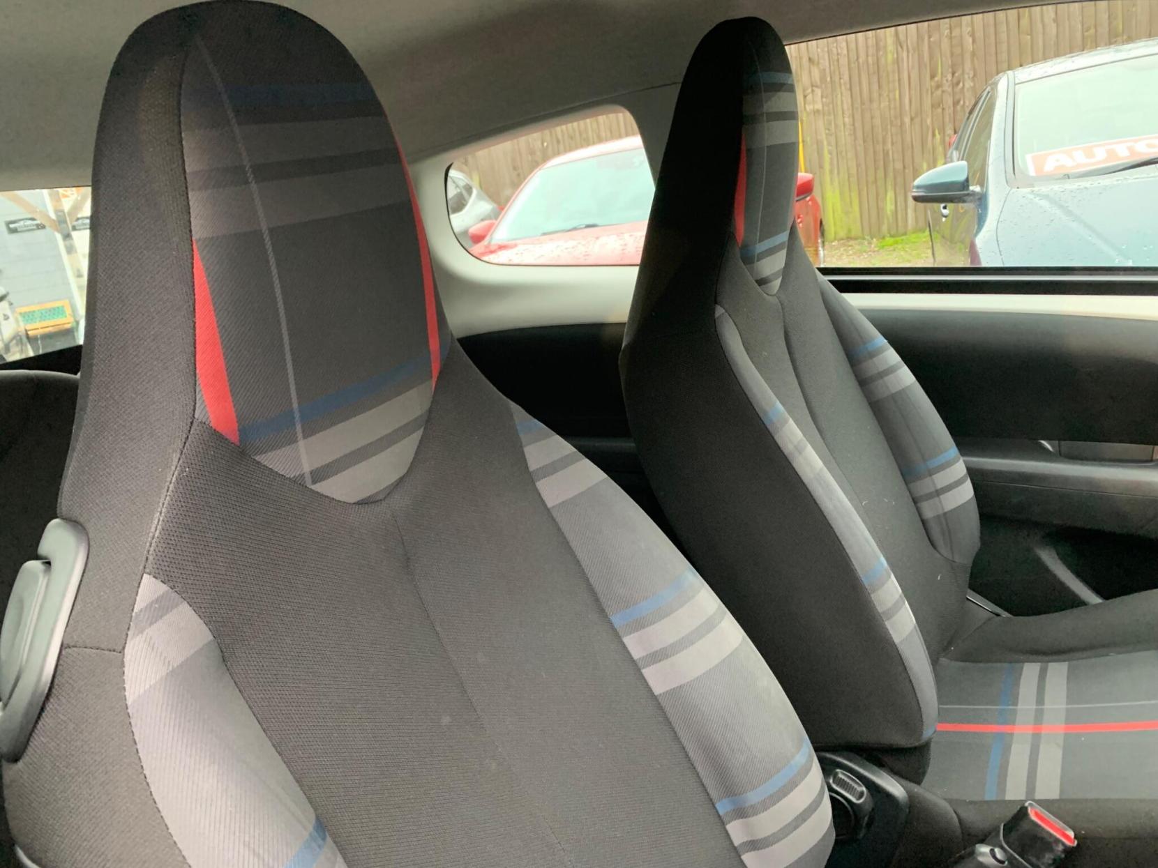 Peugeot 108 1.0 VTi Active Euro 5 3dr Euro 5