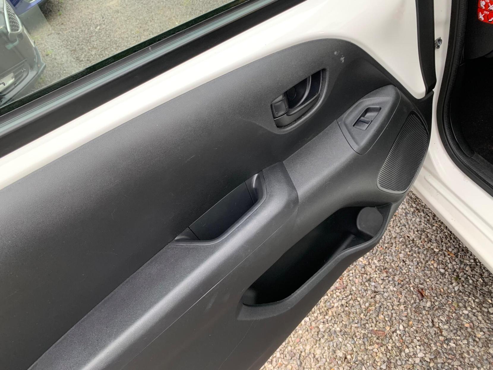 Peugeot 108 1.0 VTi Active Euro 5 3dr Euro 5