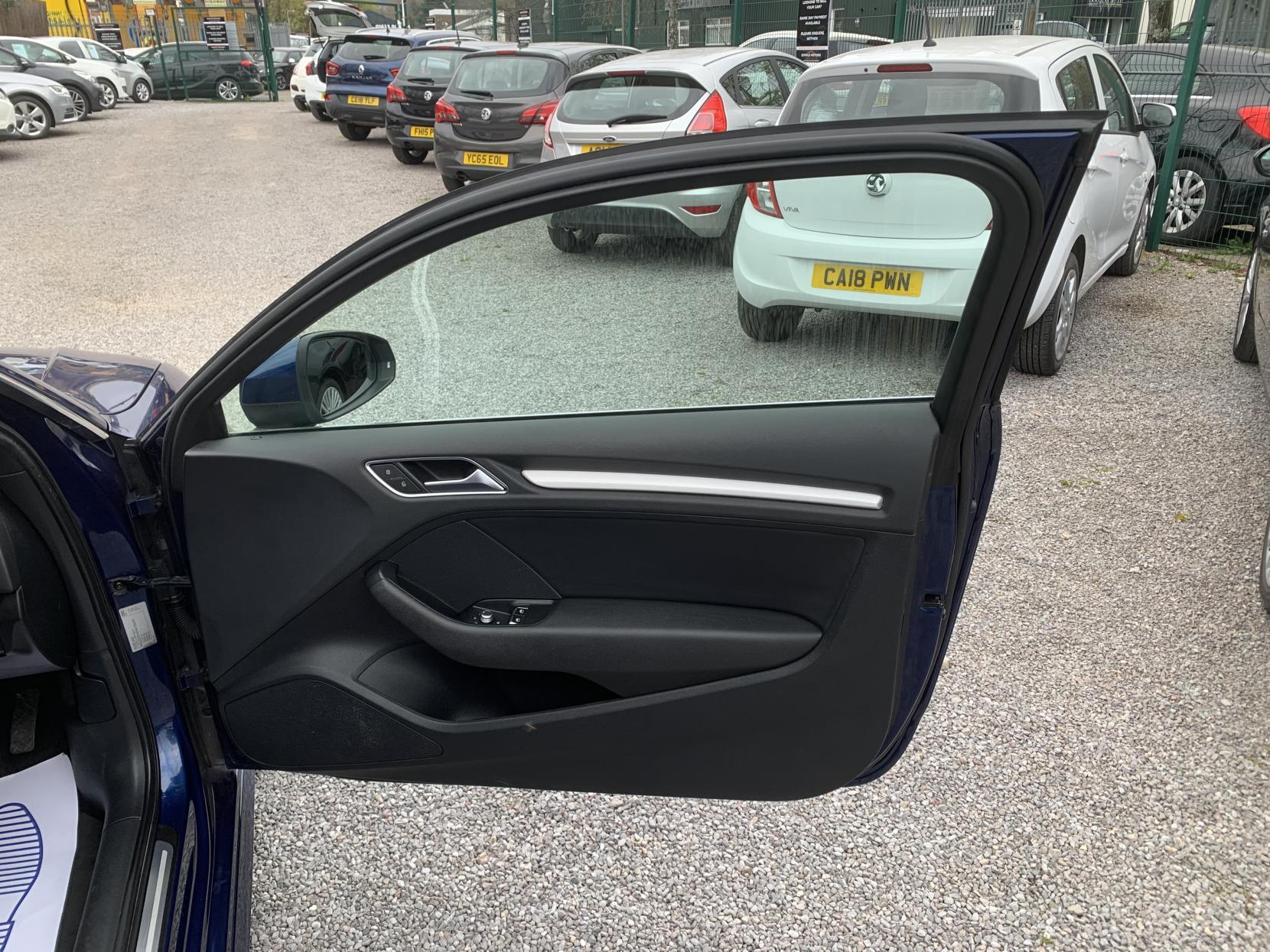 Audi A3 1.2 TFSI S line Hatchback 3dr Petrol S Tronic Euro 6 (s/s) (110 ps)