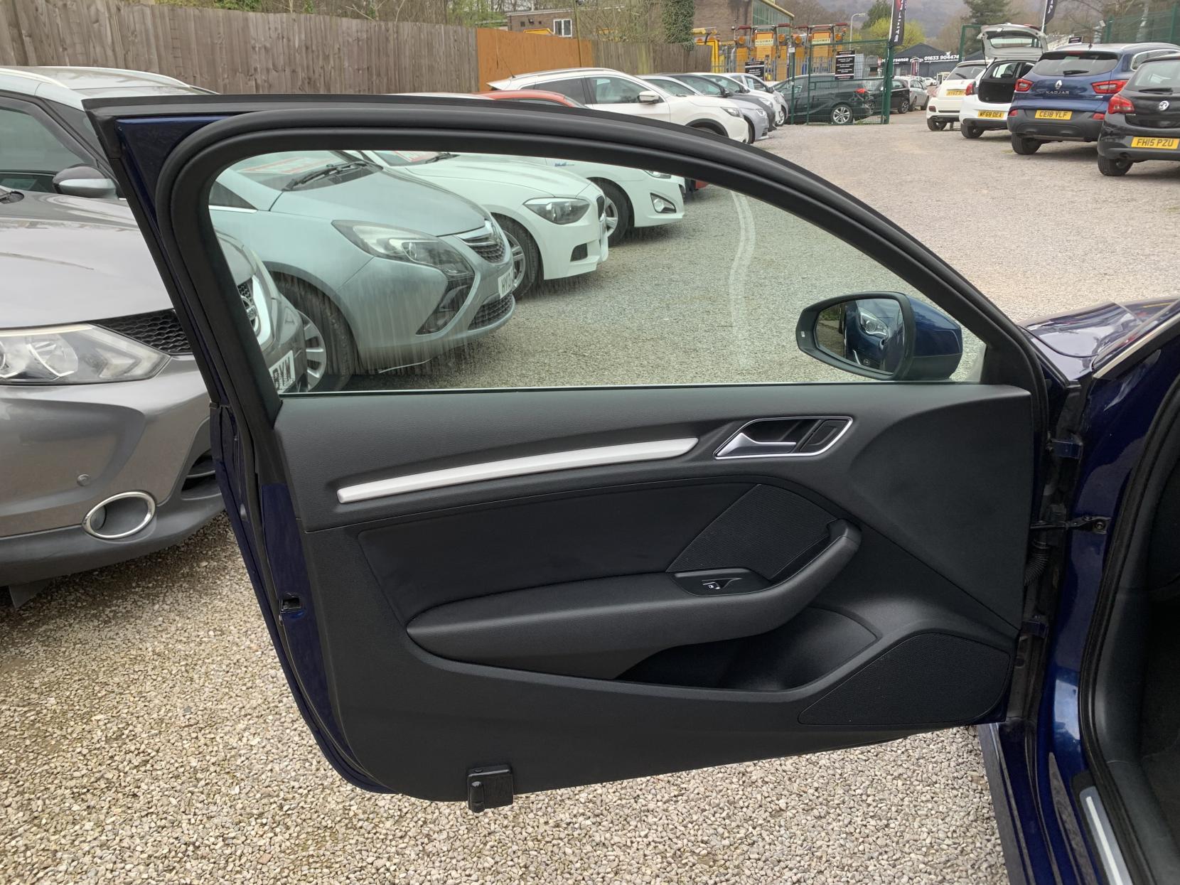 Audi A3 1.2 TFSI S line Hatchback 3dr Petrol S Tronic Euro 6 (s/s) (110 ps)