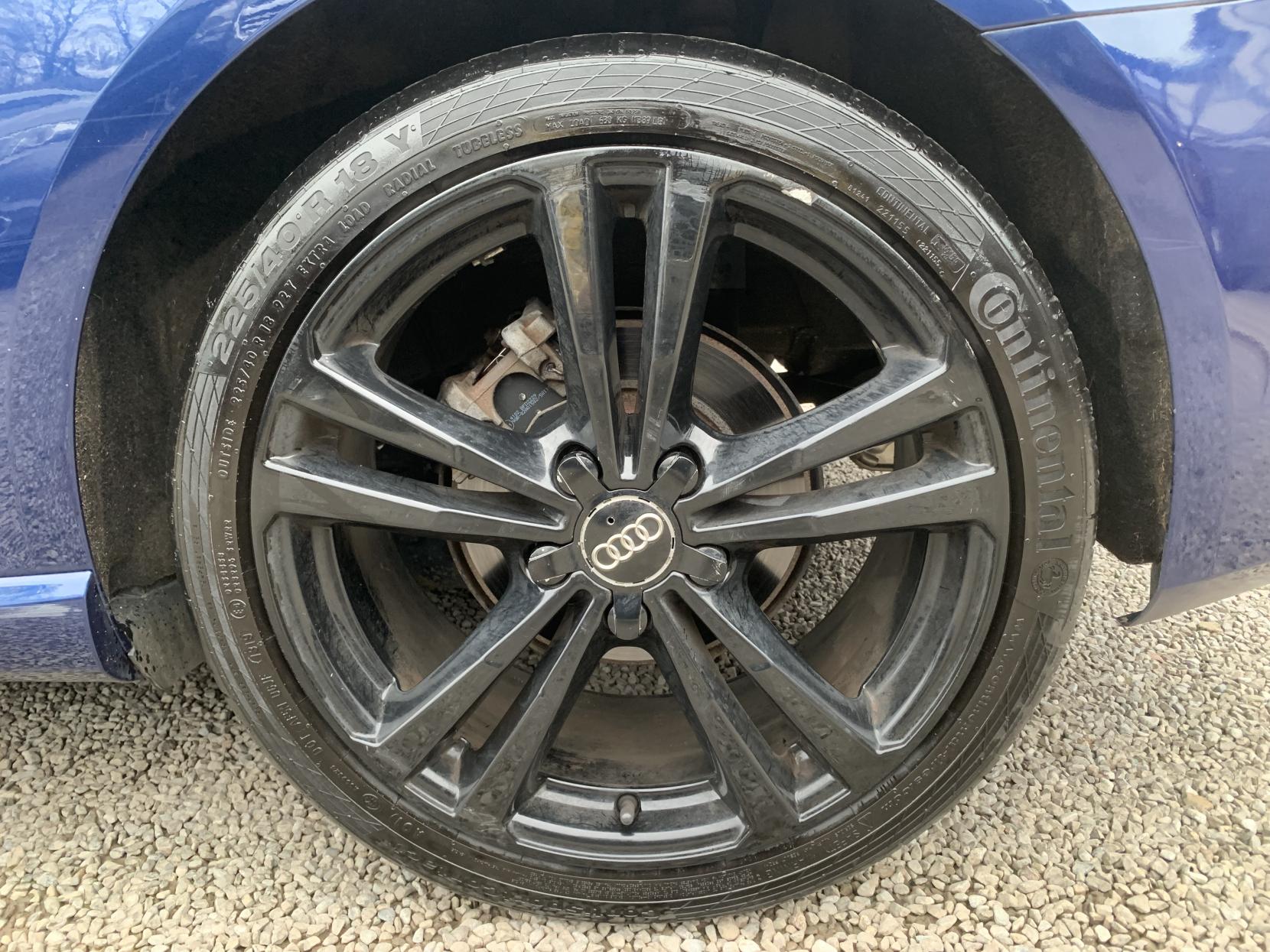 Audi A3 1.2 TFSI S line Hatchback 3dr Petrol S Tronic Euro 6 (s/s) (110 ps)