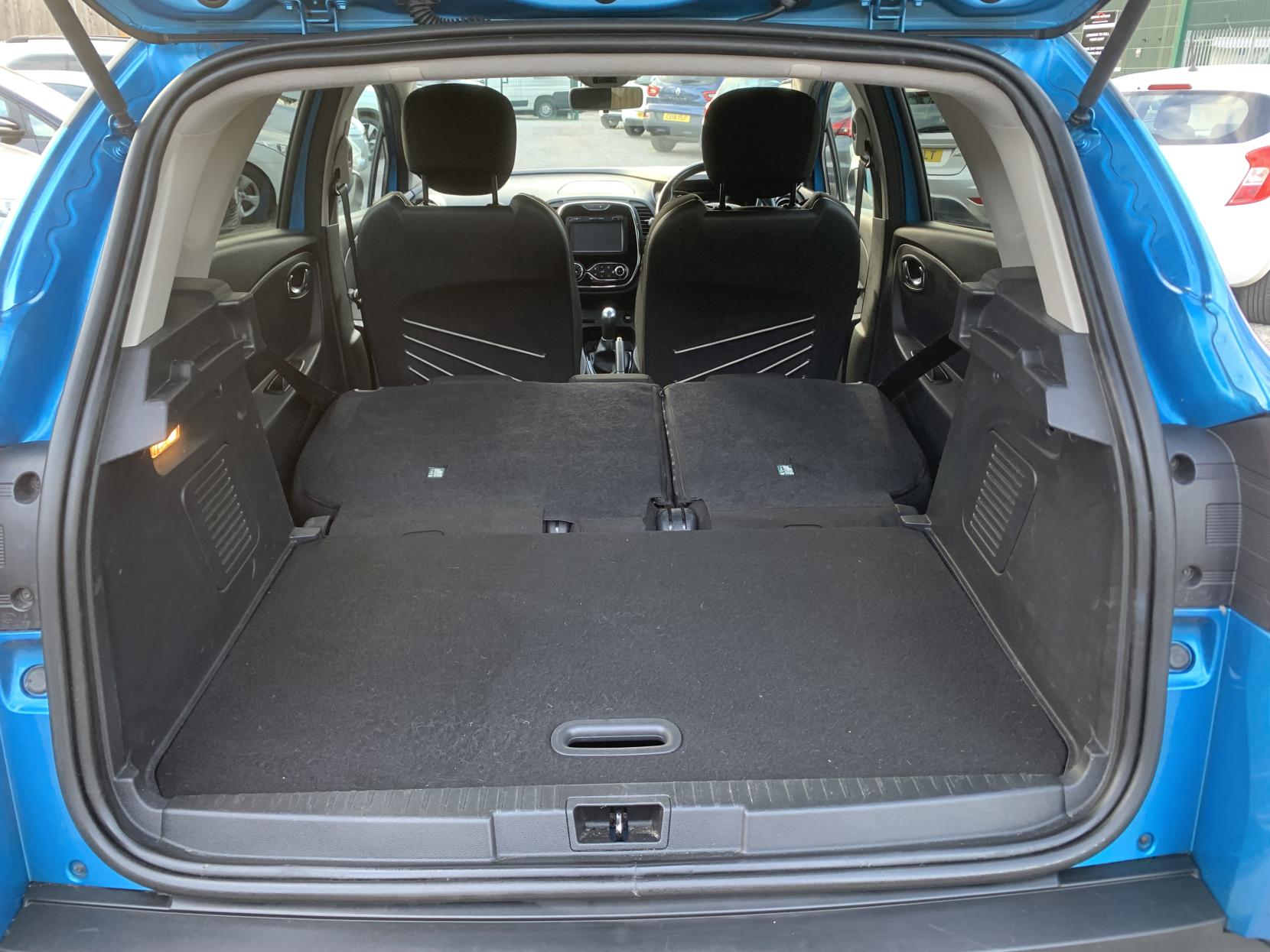 Renault Captur 1.5 dCi ENERGY Dynamique S Nav SUV 5dr Diesel Manual Euro 6 (s/s) (90 ps)