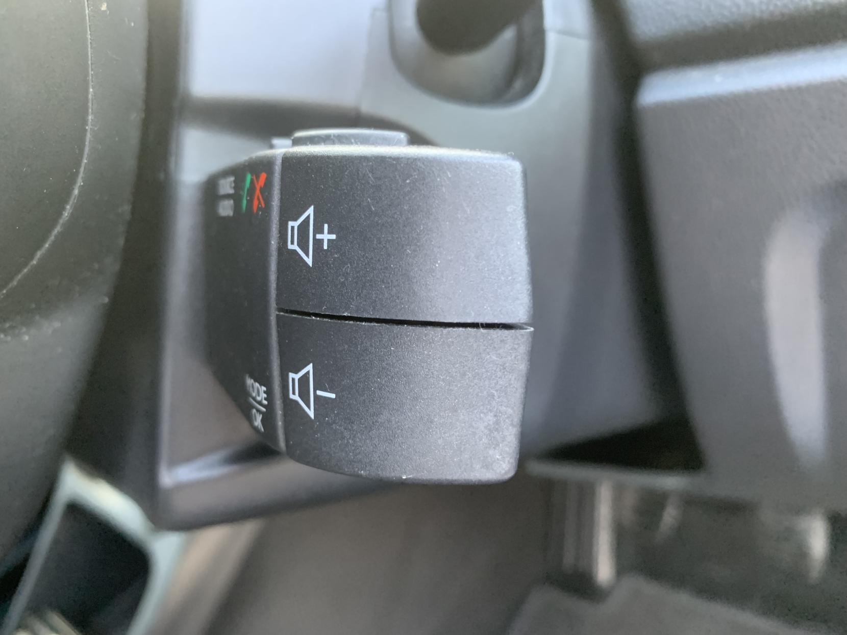 Renault Captur 1.5 dCi ENERGY Dynamique S Nav SUV 5dr Diesel Manual Euro 6 (s/s) (90 ps)