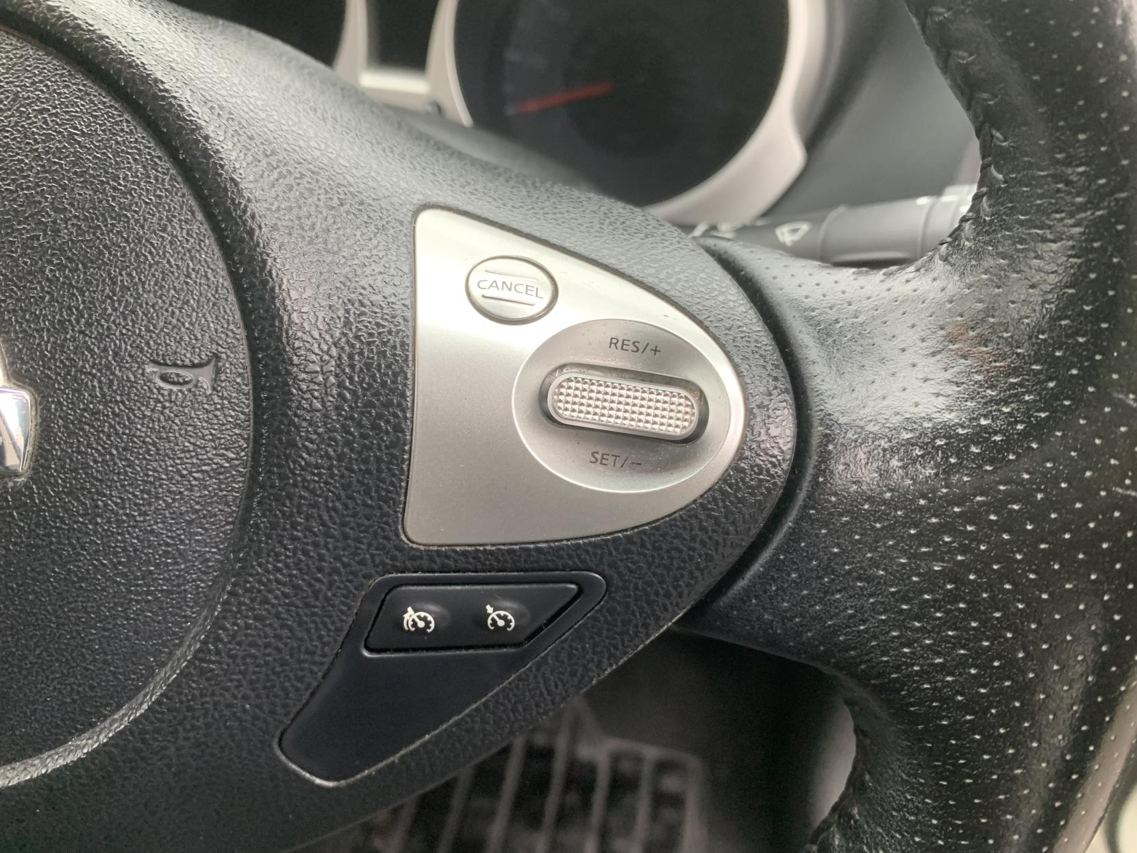 Nissan Juke 1.6 Acenta SUV 5dr Petrol Manual Euro 5 (s/s) (117 ps)