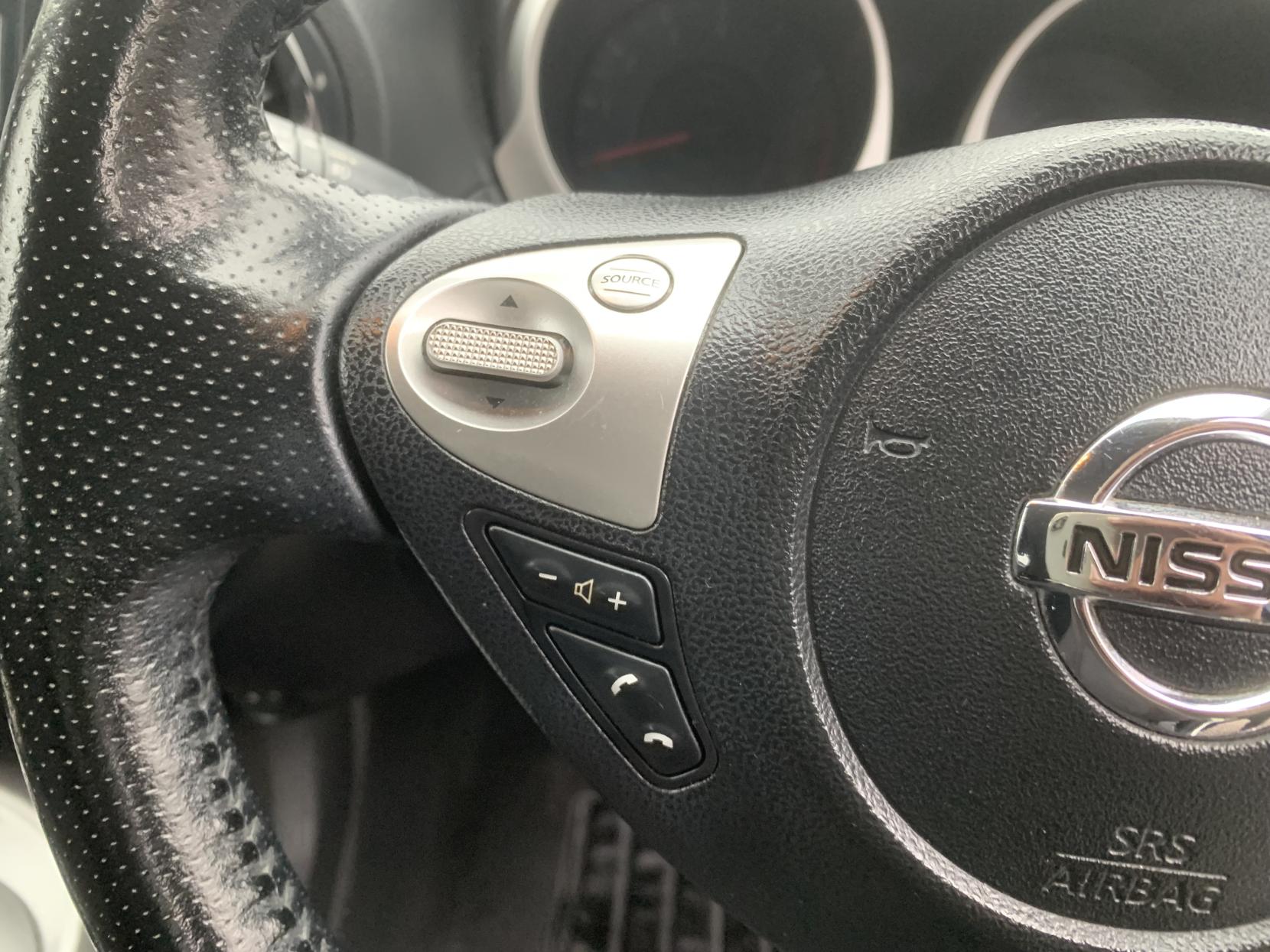 Nissan Juke 1.6 Acenta SUV 5dr Petrol Manual Euro 5 (s/s) (117 ps)