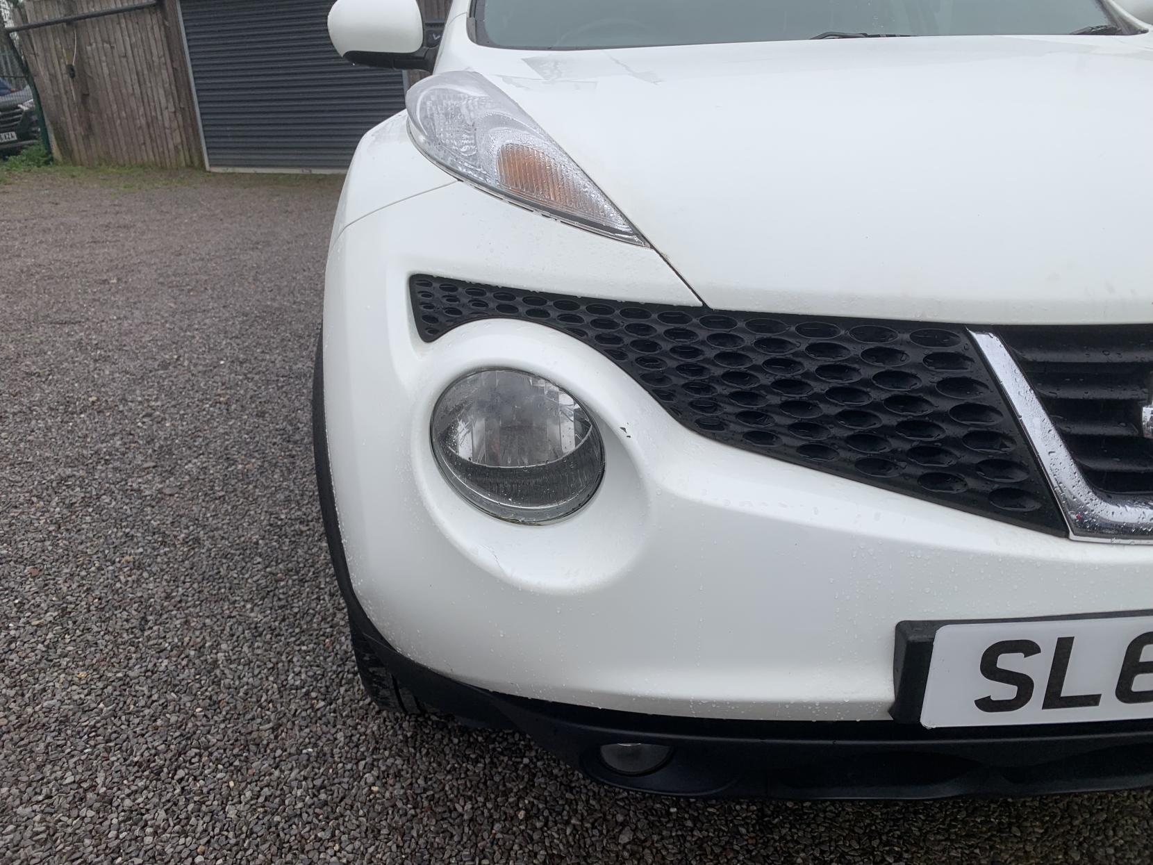 Nissan Juke 1.6 Acenta SUV 5dr Petrol Manual Euro 5 (s/s) (117 ps)