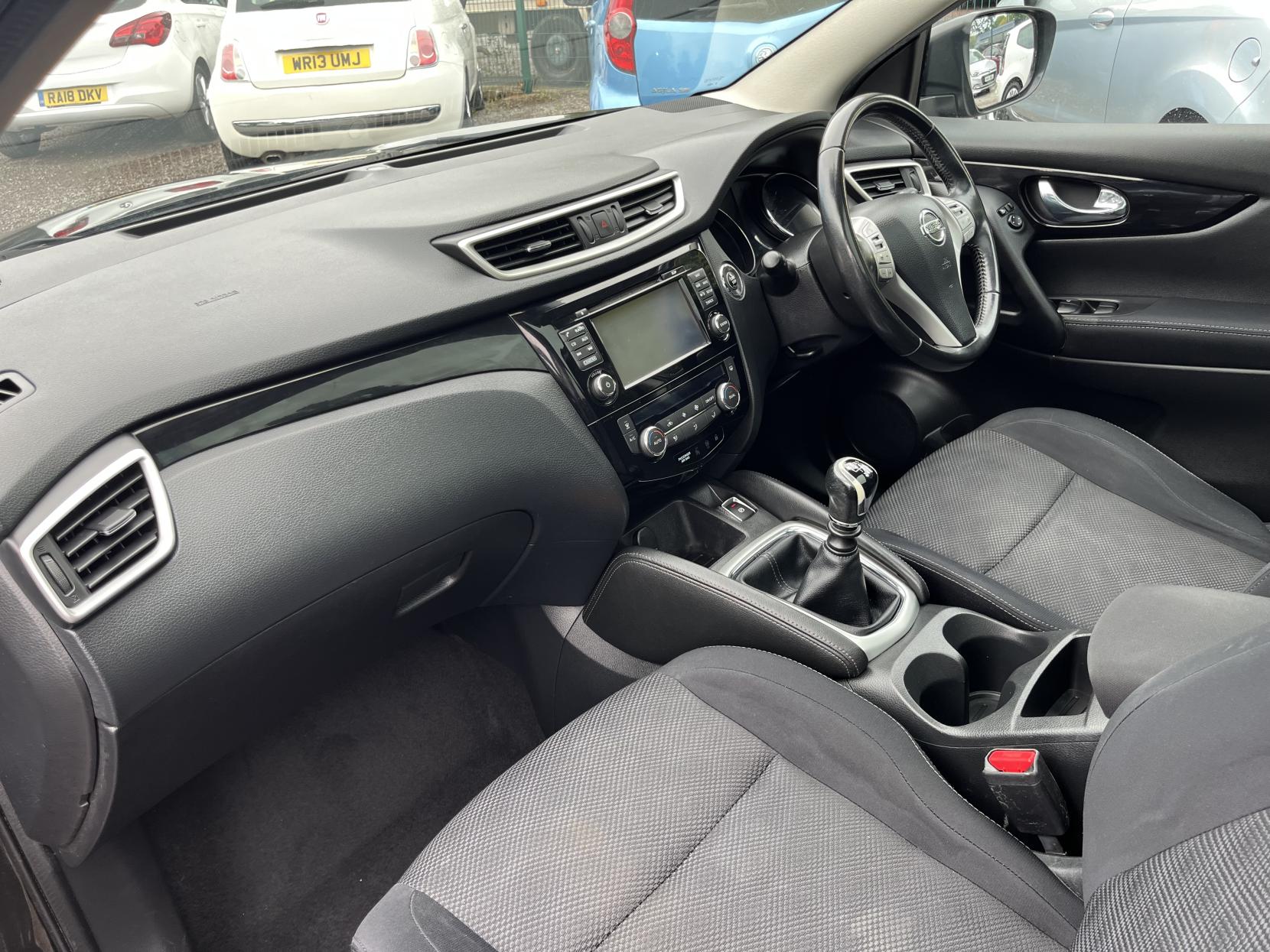2016 00 NISSAN QASHQAI