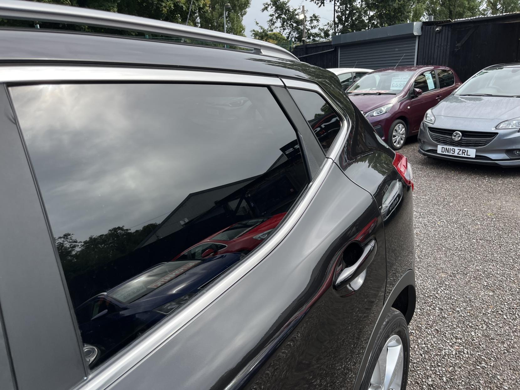 2016 00 NISSAN QASHQAI