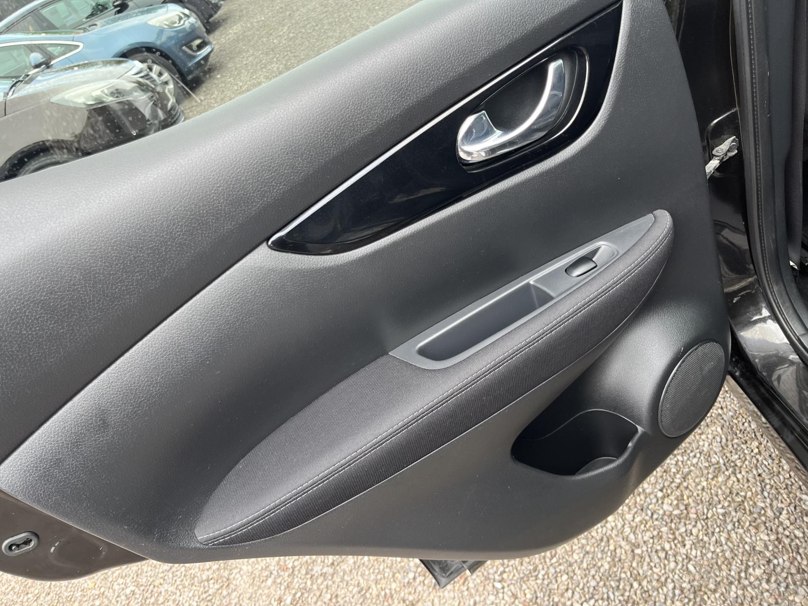 2016 00 NISSAN QASHQAI