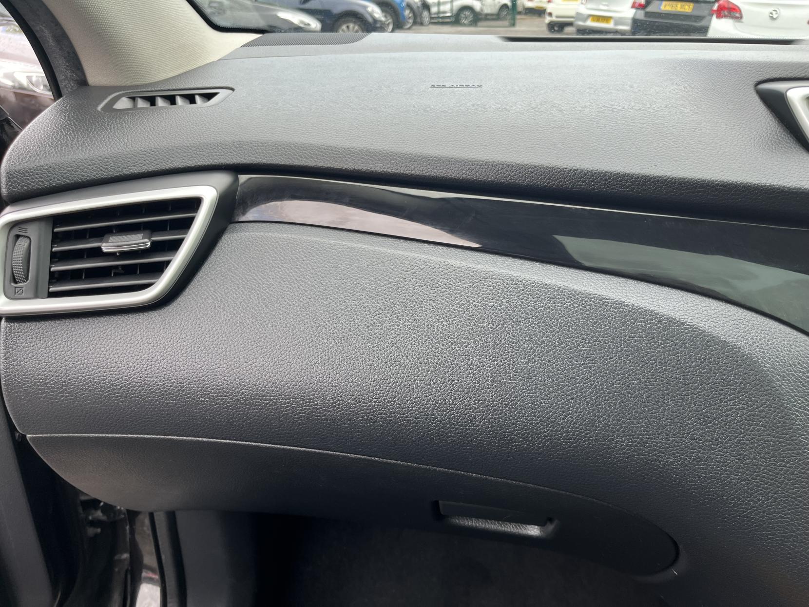 2016 00 NISSAN QASHQAI