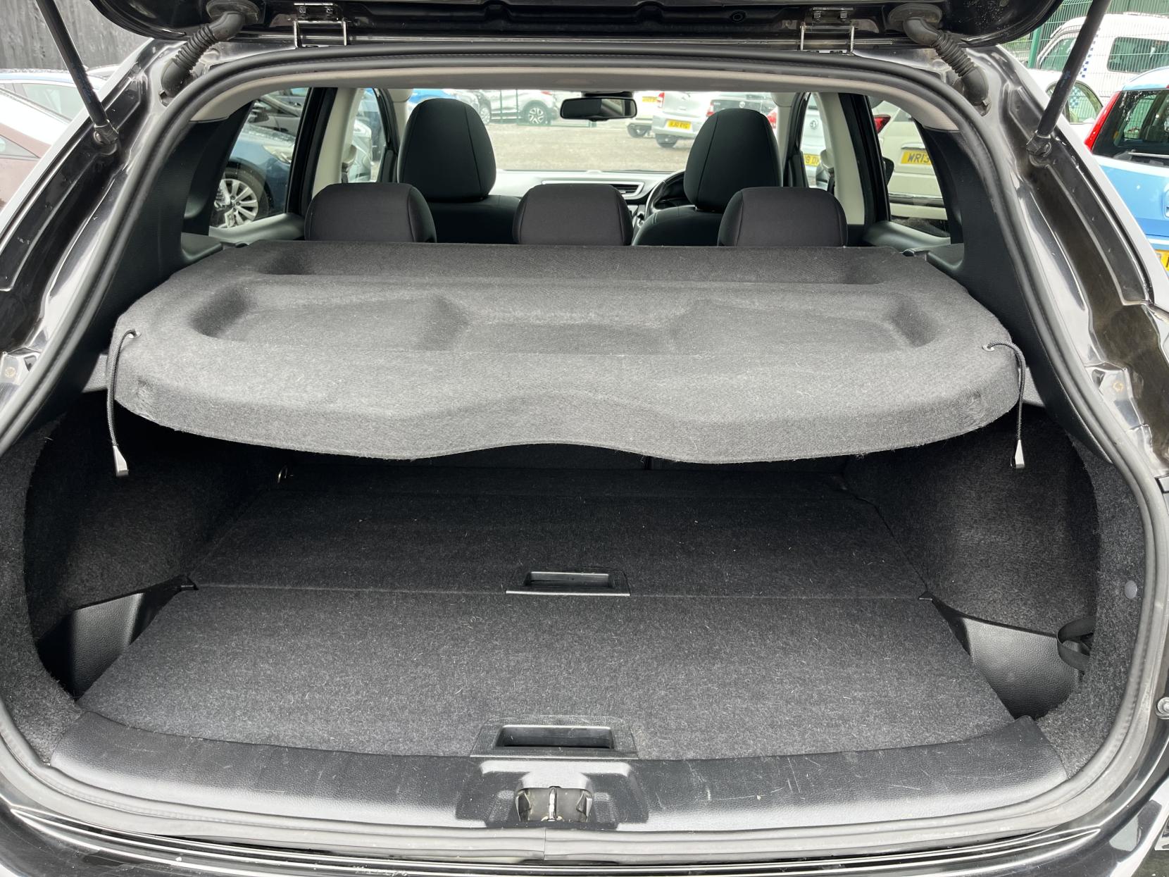 2016 00 NISSAN QASHQAI