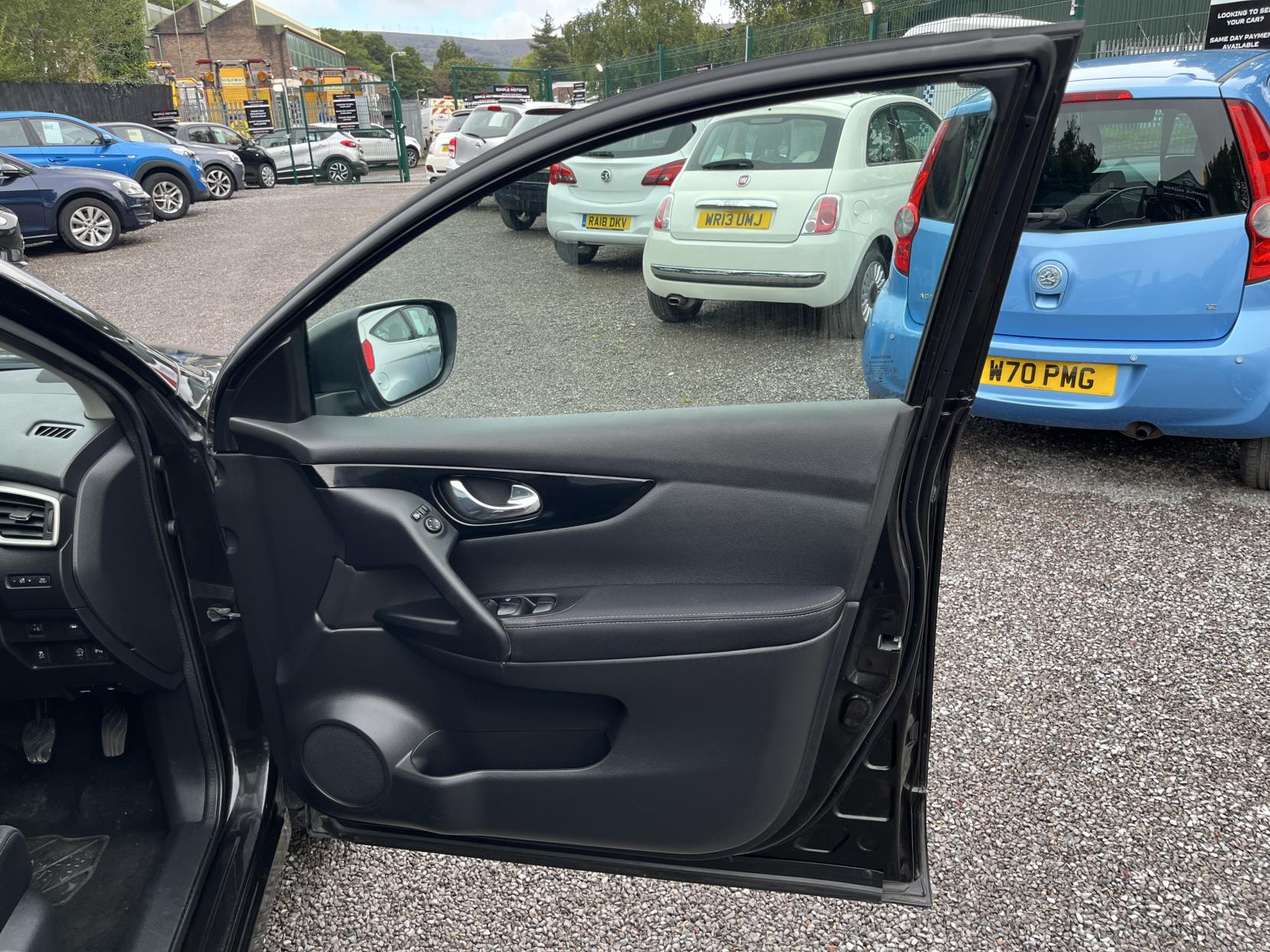2016 00 NISSAN QASHQAI