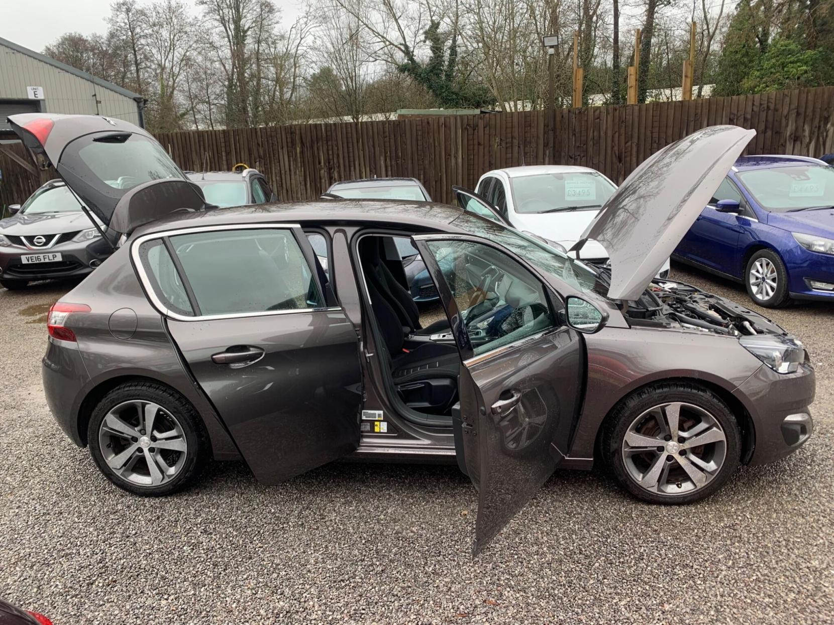 Peugeot 308 1.6 THP Allure Euro 5 5dr