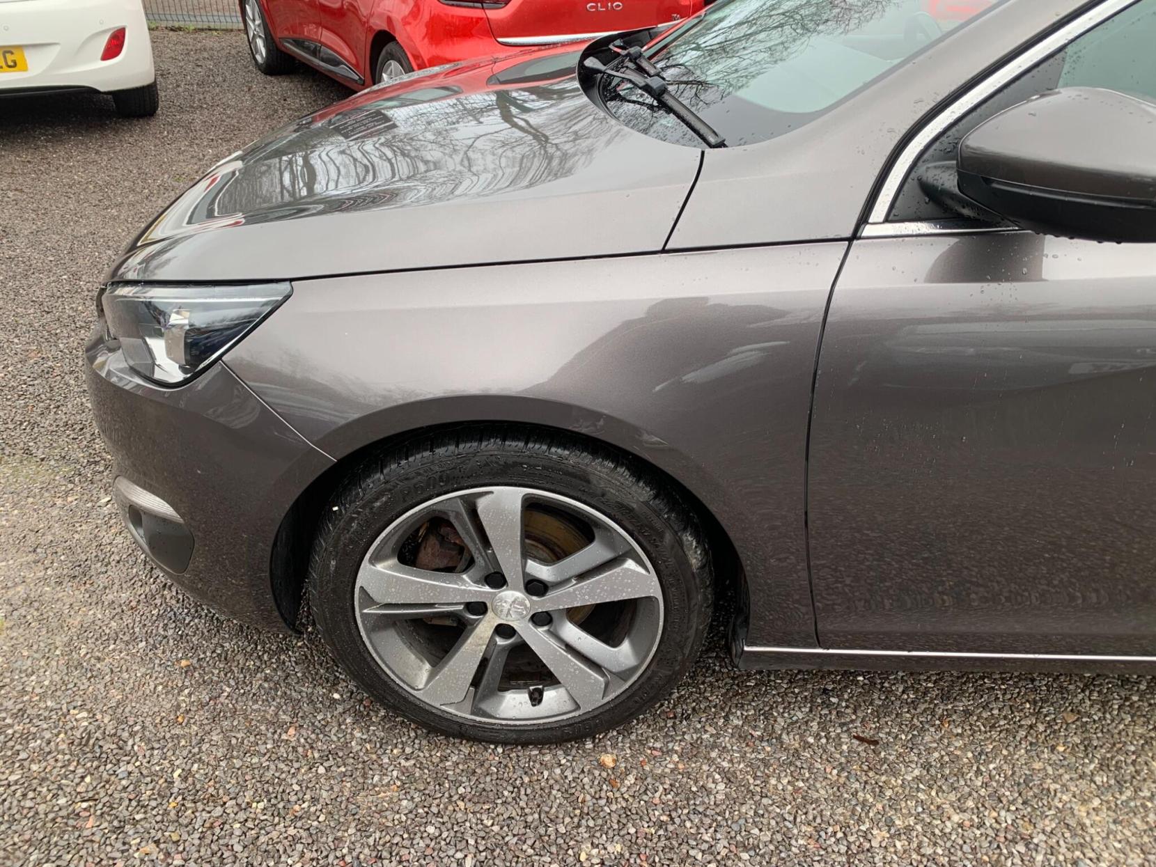 Peugeot 308 1.6 THP Allure Euro 5 5dr