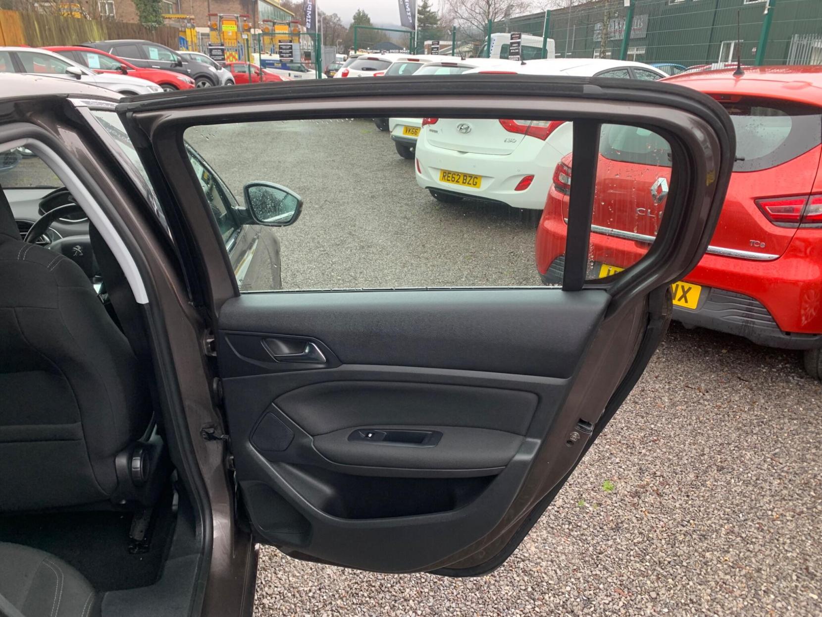 Peugeot 308 1.6 THP Allure Euro 5 5dr