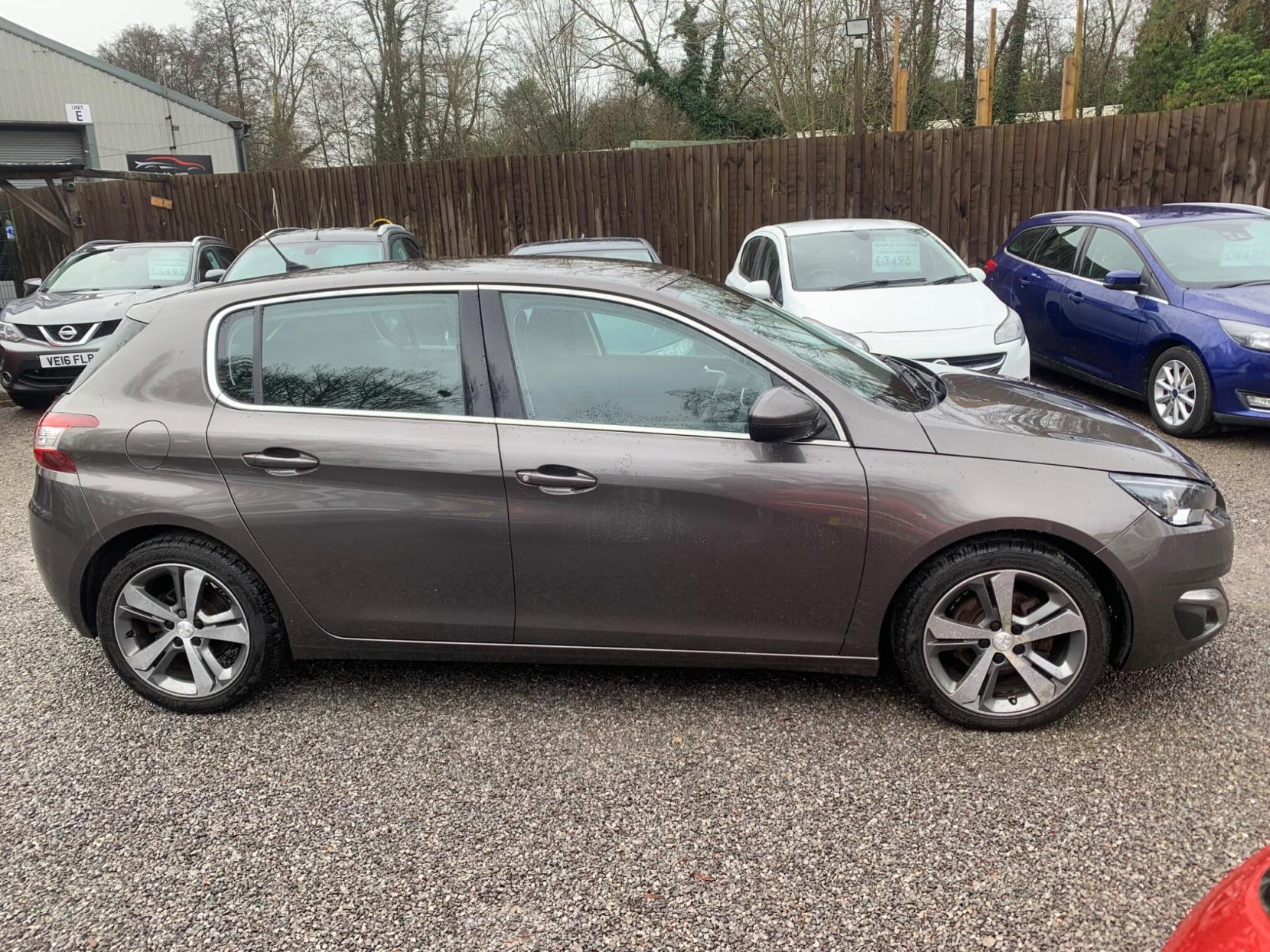 Peugeot 308 1.6 THP Allure Euro 5 5dr