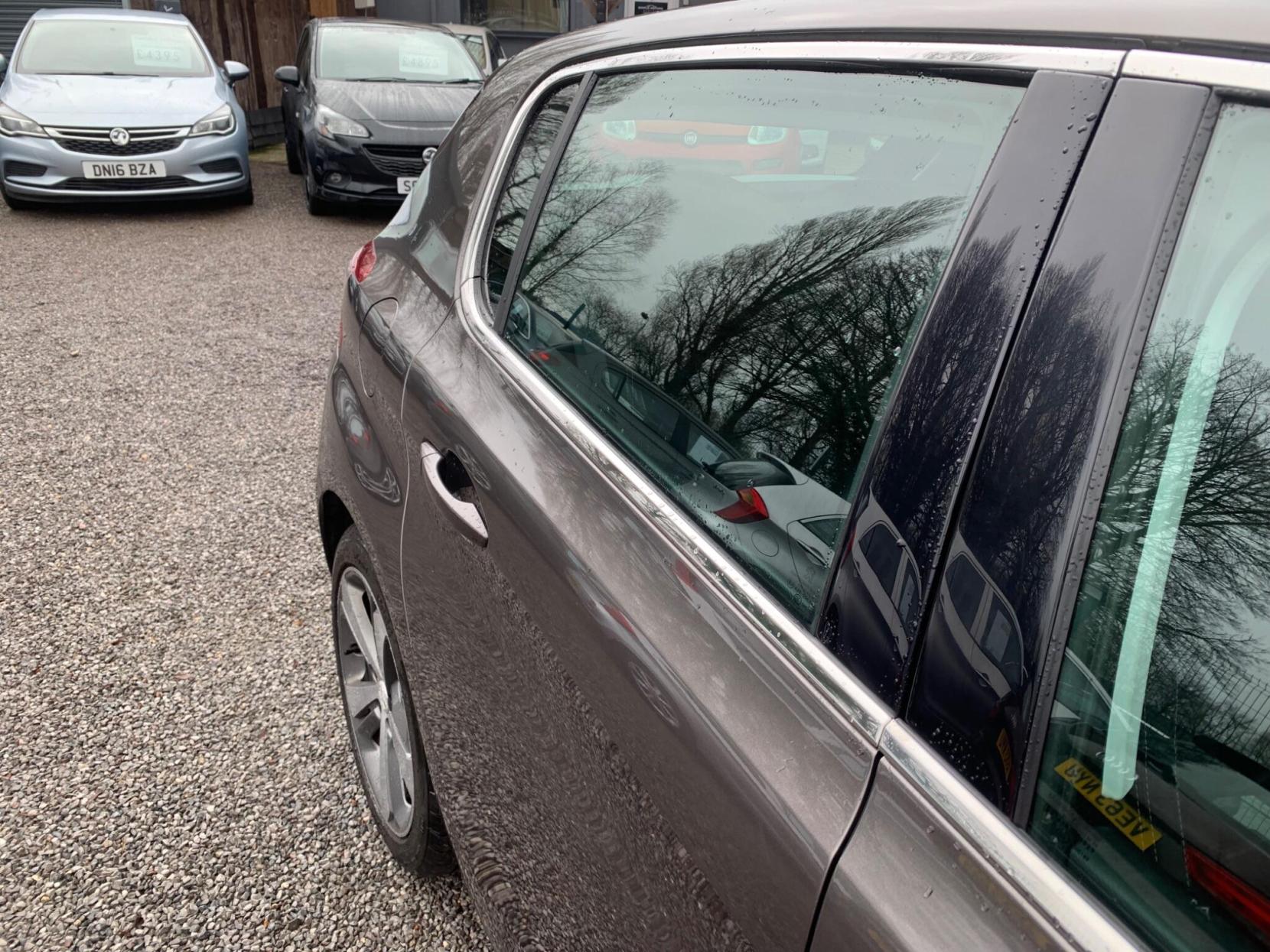 Peugeot 308 1.6 THP Allure Euro 5 5dr