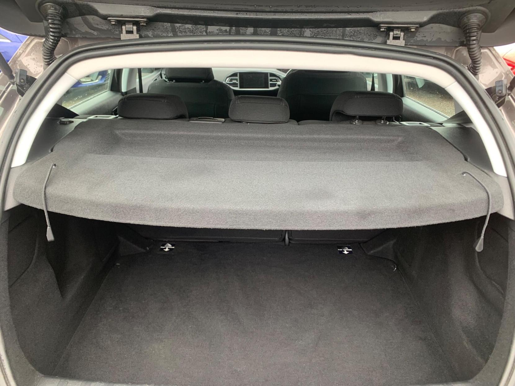 Peugeot 308 1.6 THP Allure Euro 5 5dr