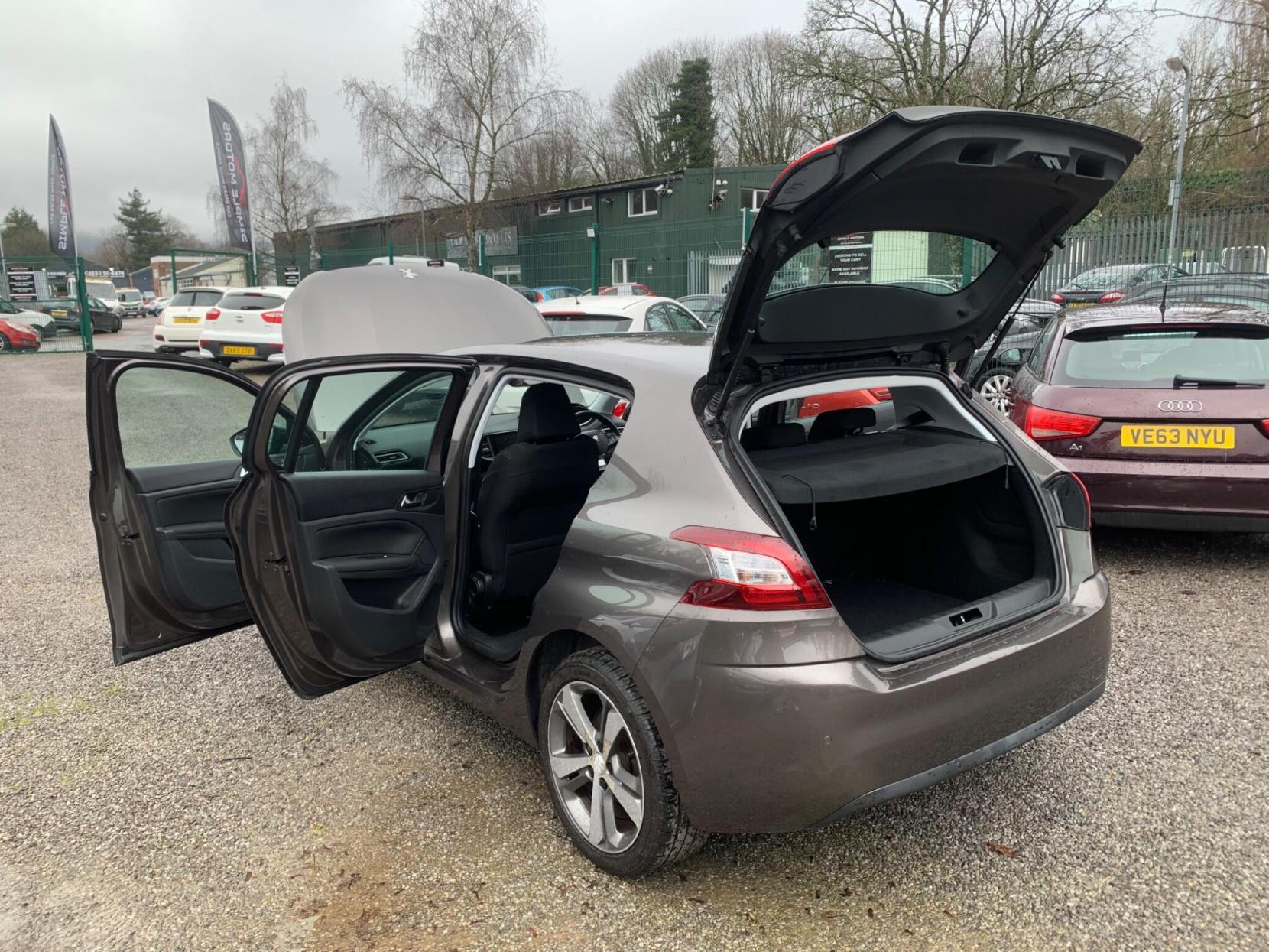 Peugeot 308 1.6 THP Allure Euro 5 5dr