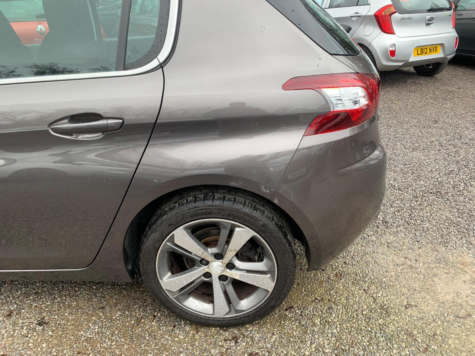 Peugeot 308 1.6 THP Allure Euro 5 5dr