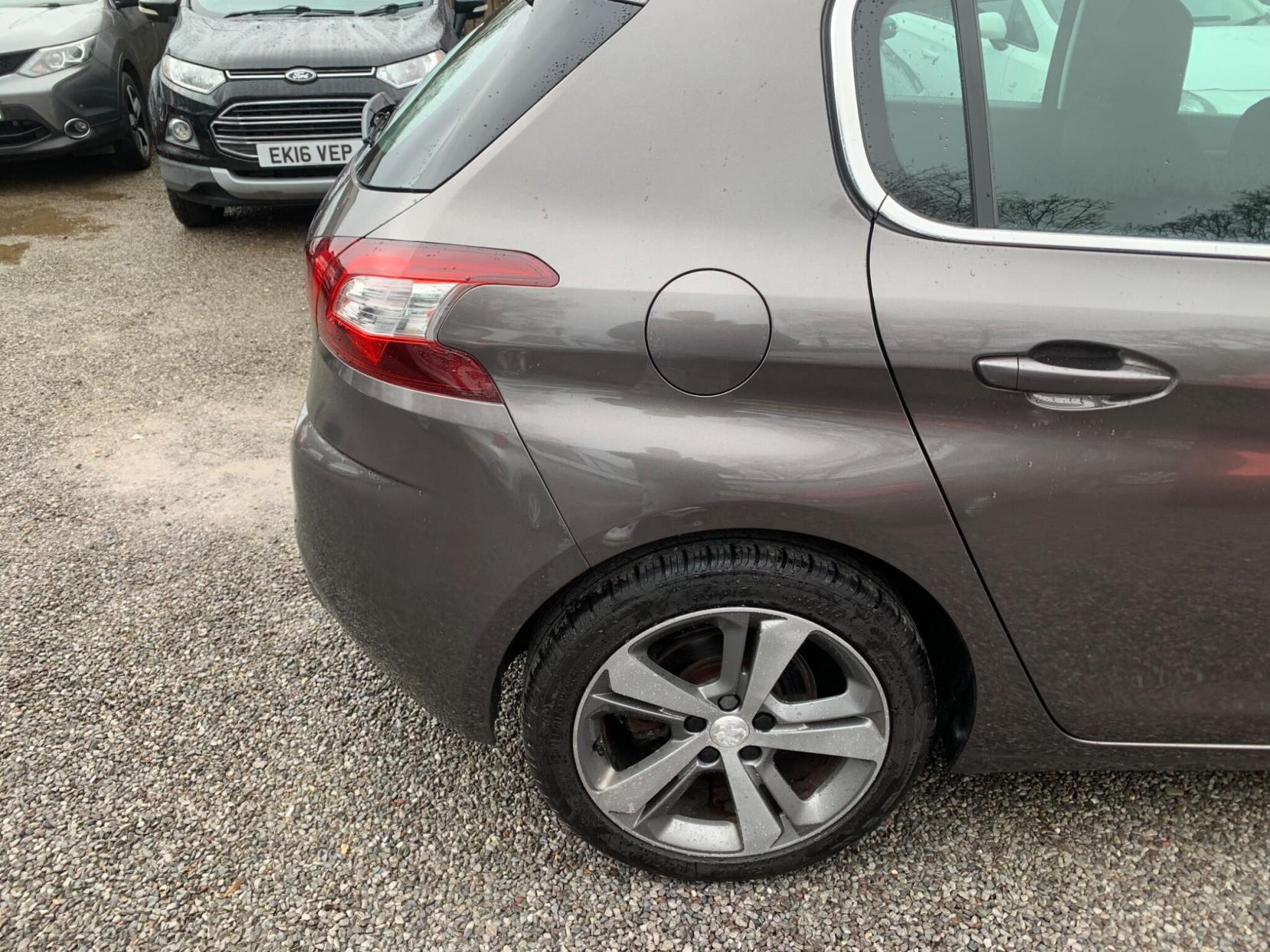 Peugeot 308 1.6 THP Allure Euro 5 5dr