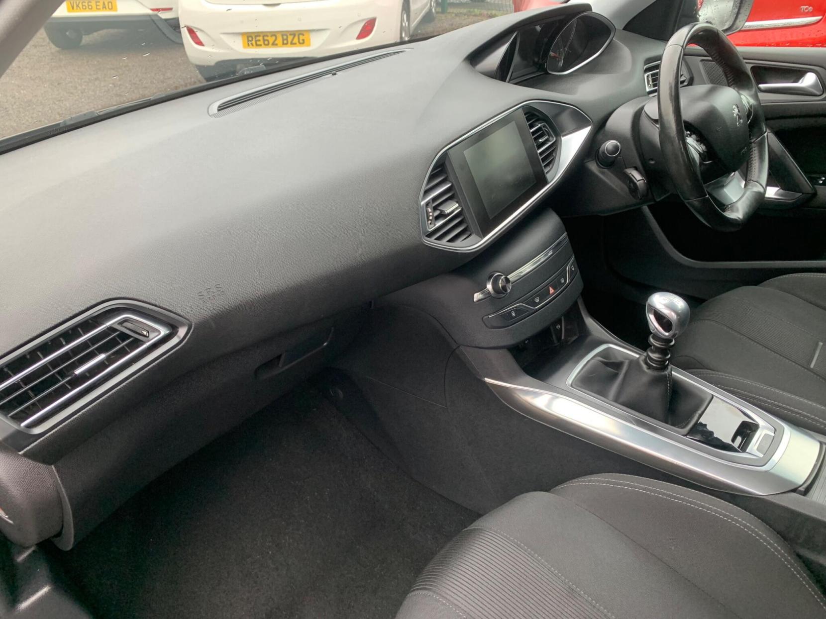 Peugeot 308 1.6 THP Allure Euro 5 5dr