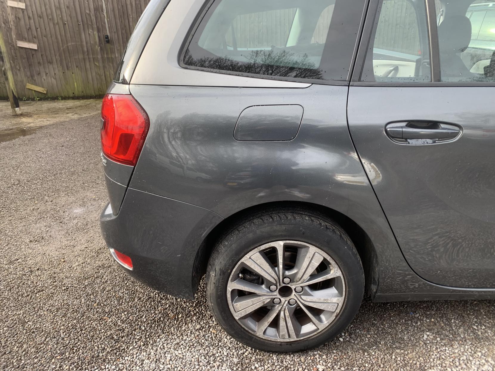 Citroen Grand C4 Picasso 1.6 BlueHDi Exclusive MPV 5dr Diesel Manual Euro 6 (s/s) (120 ps)