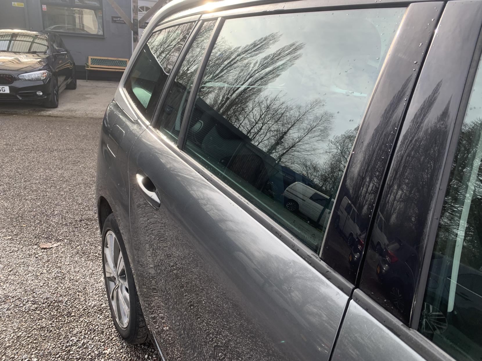 Citroen Grand C4 Picasso 1.6 BlueHDi Exclusive MPV 5dr Diesel Manual Euro 6 (s/s) (120 ps)