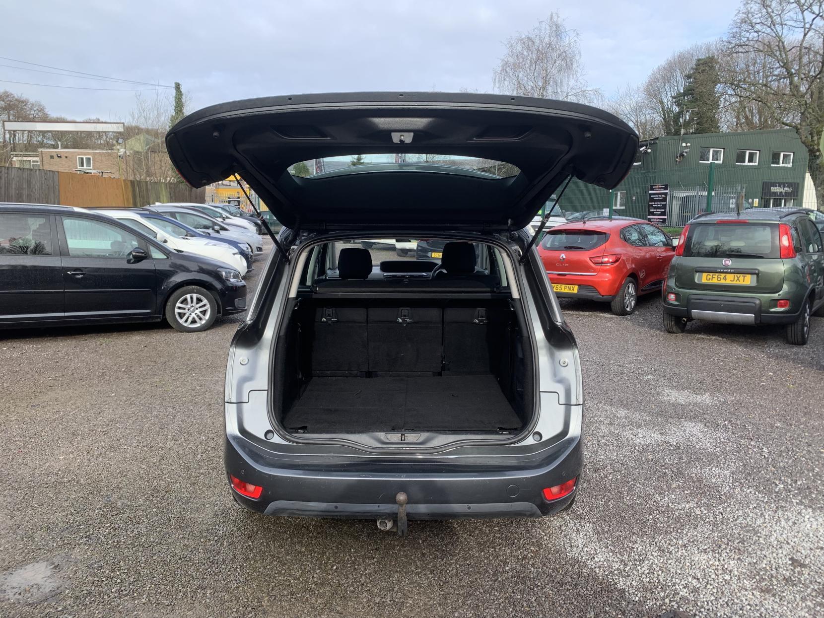 Citroen Grand C4 Picasso 1.6 BlueHDi Exclusive MPV 5dr Diesel Manual Euro 6 (s/s) (120 ps)