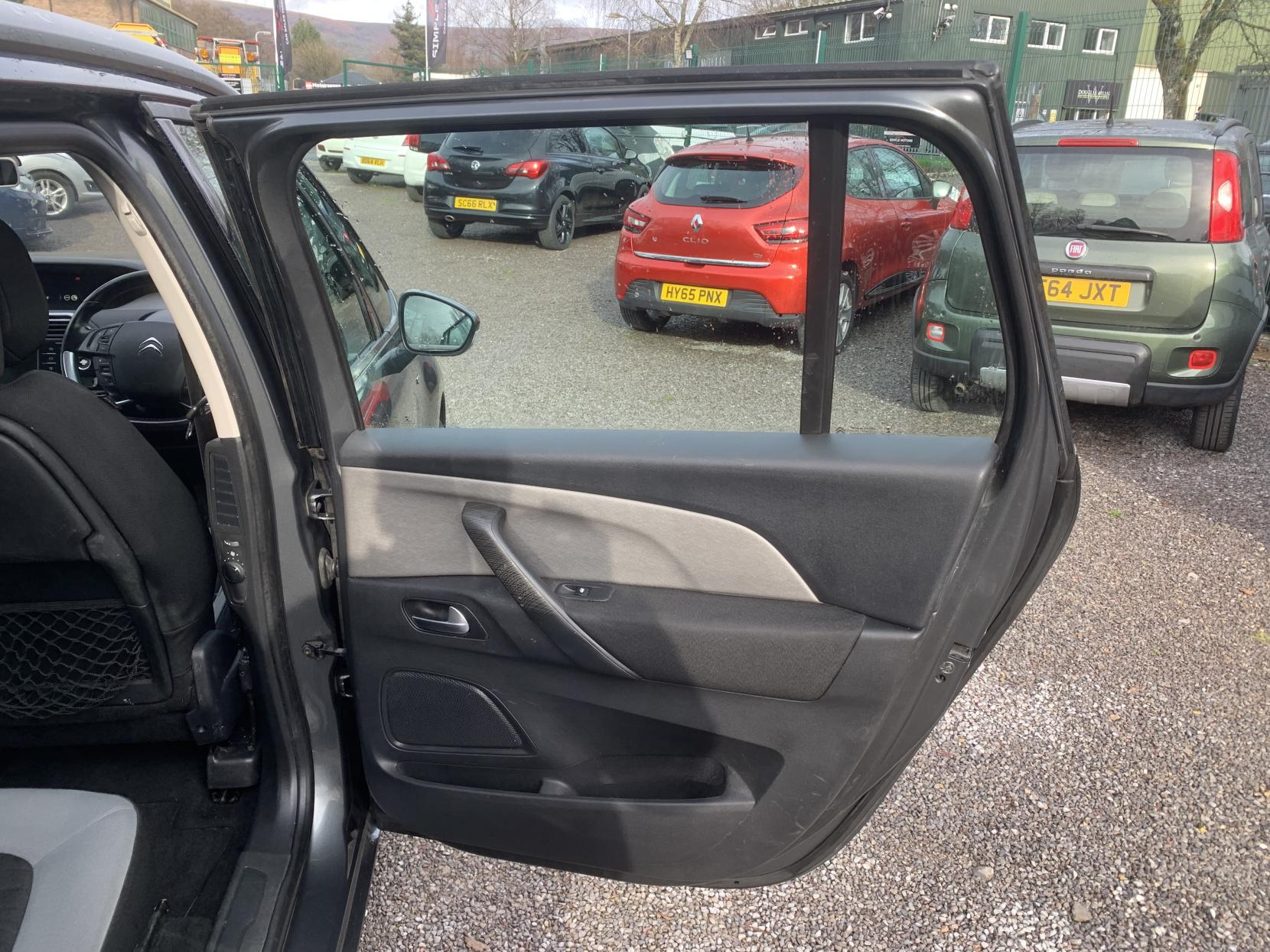 Citroen Grand C4 Picasso 1.6 BlueHDi Exclusive MPV 5dr Diesel Manual Euro 6 (s/s) (120 ps)