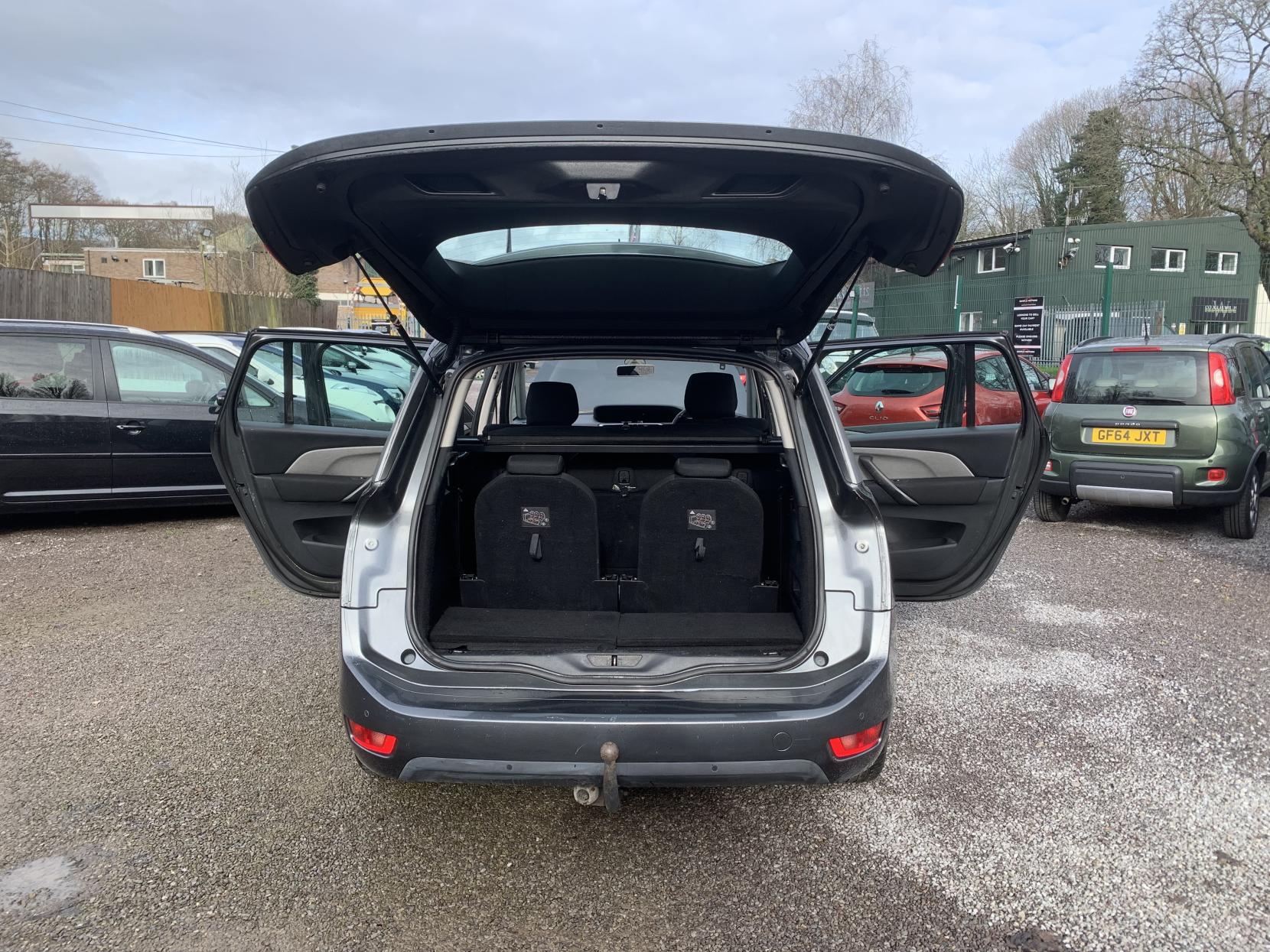 Citroen Grand C4 Picasso 1.6 BlueHDi Exclusive MPV 5dr Diesel Manual Euro 6 (s/s) (120 ps)